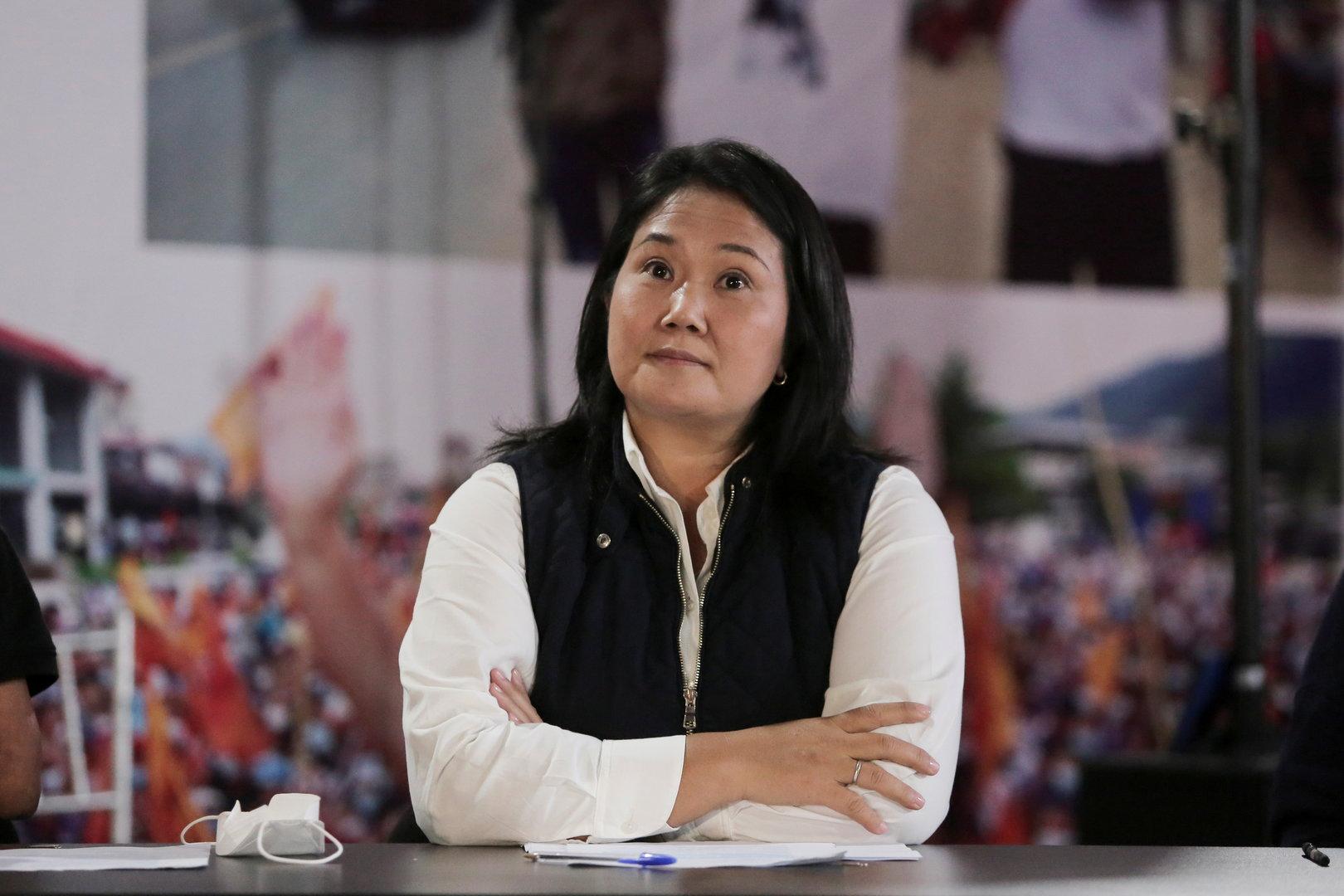 Peruvians await presidential election results