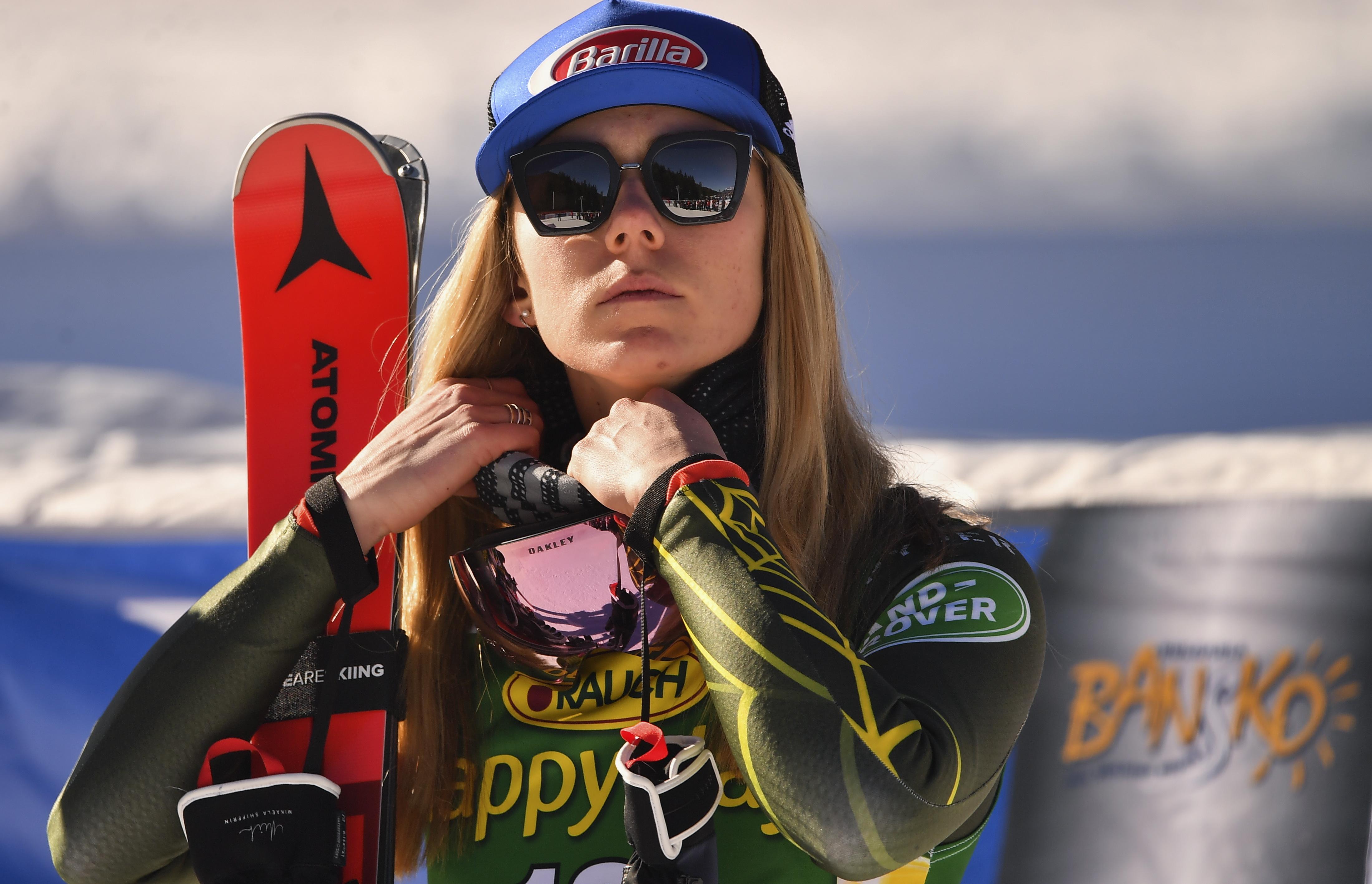 Gaberln und Köpfeln: Ski-Star Shiffrin brilliert auch beim Fußball