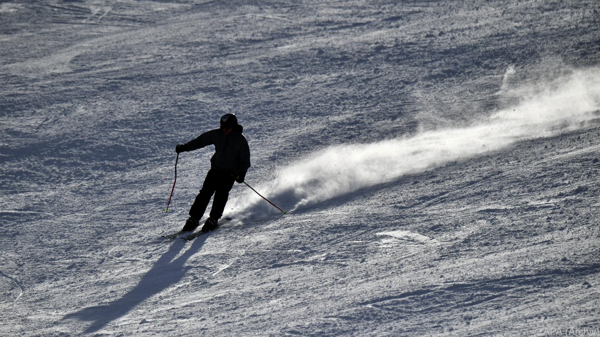 Schwerverletzte bei Skiunfällen in Tirol und der Steiermark
