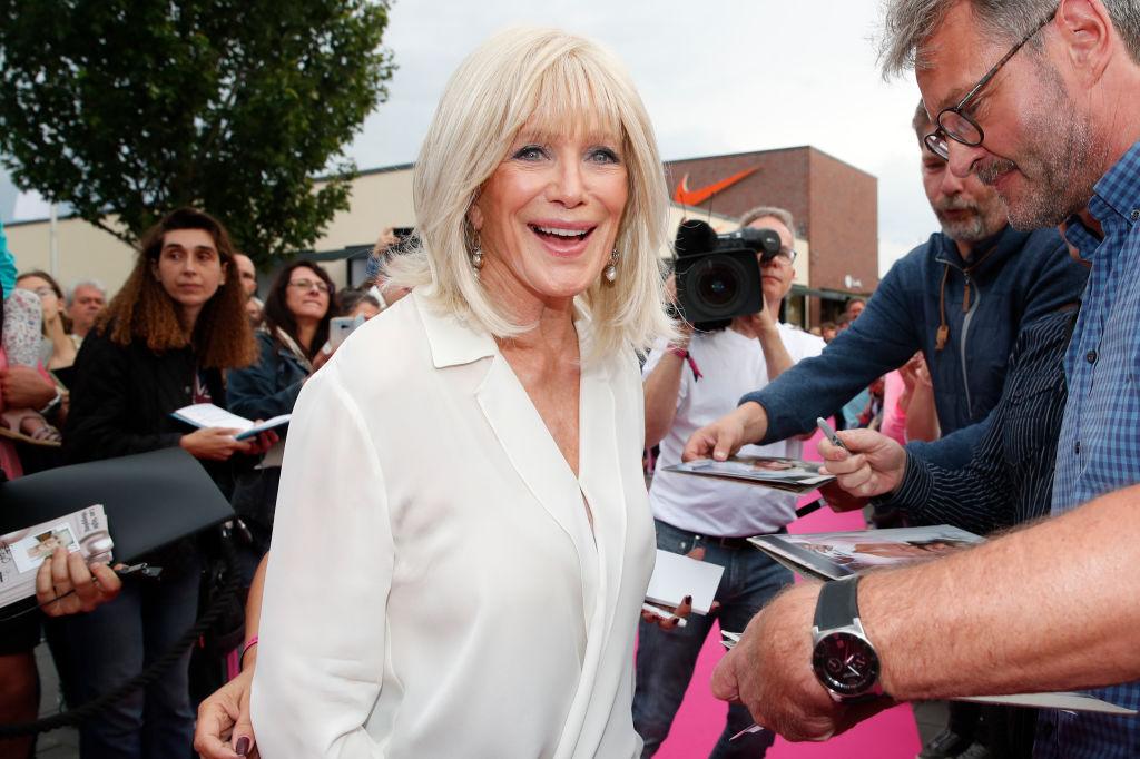 Linda Evans lebt gern allein: 