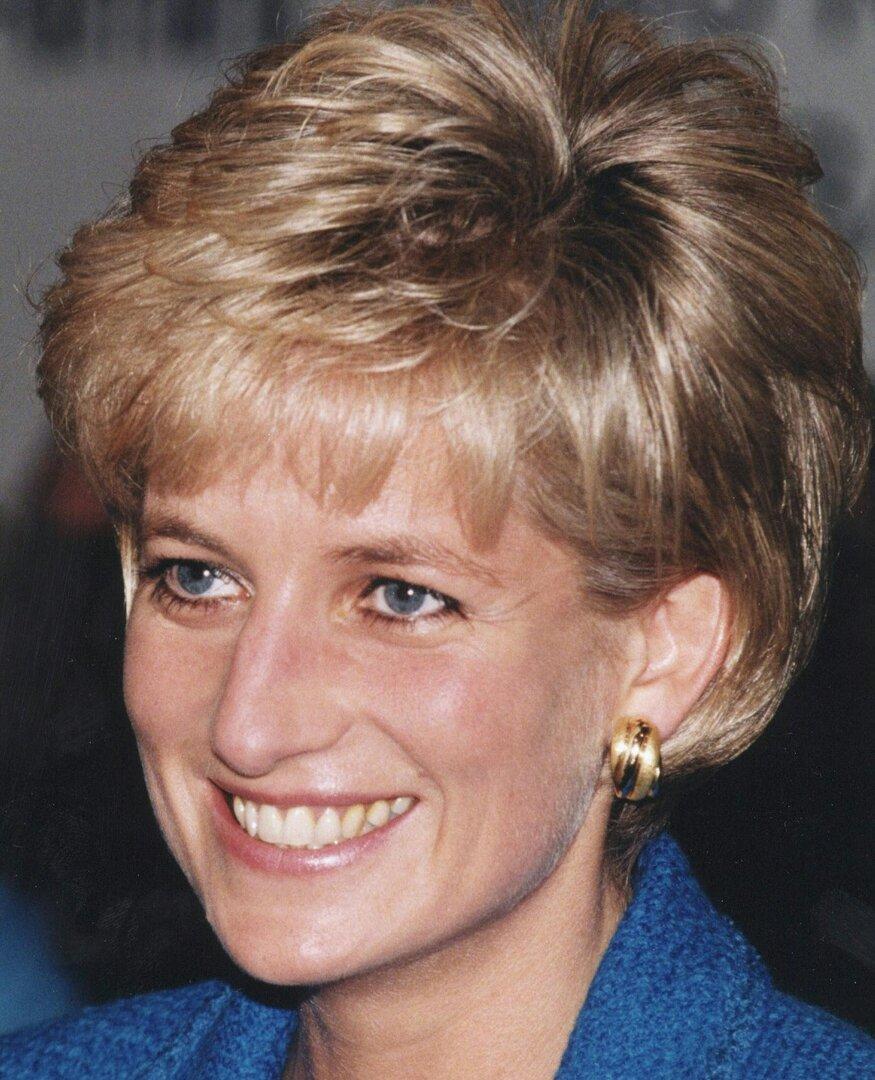 Zeitkapsel von Prinzessin Diana ausgegraben: Einblicke in das Jahr 1991