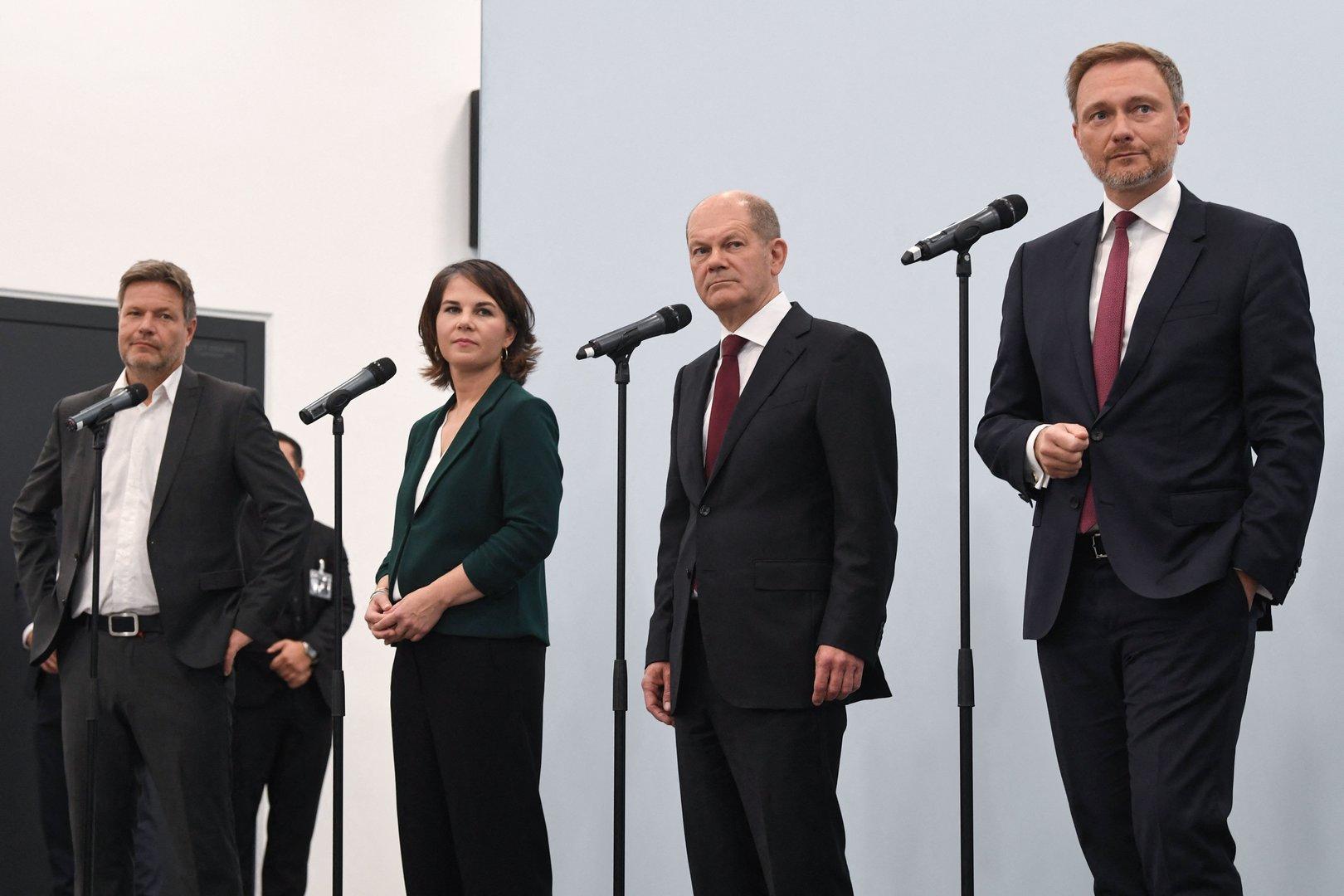 Erste Lichtsignale aus Berlin - SPD, Grüne und FDP empfehlen Koalitionsverhandlungen 