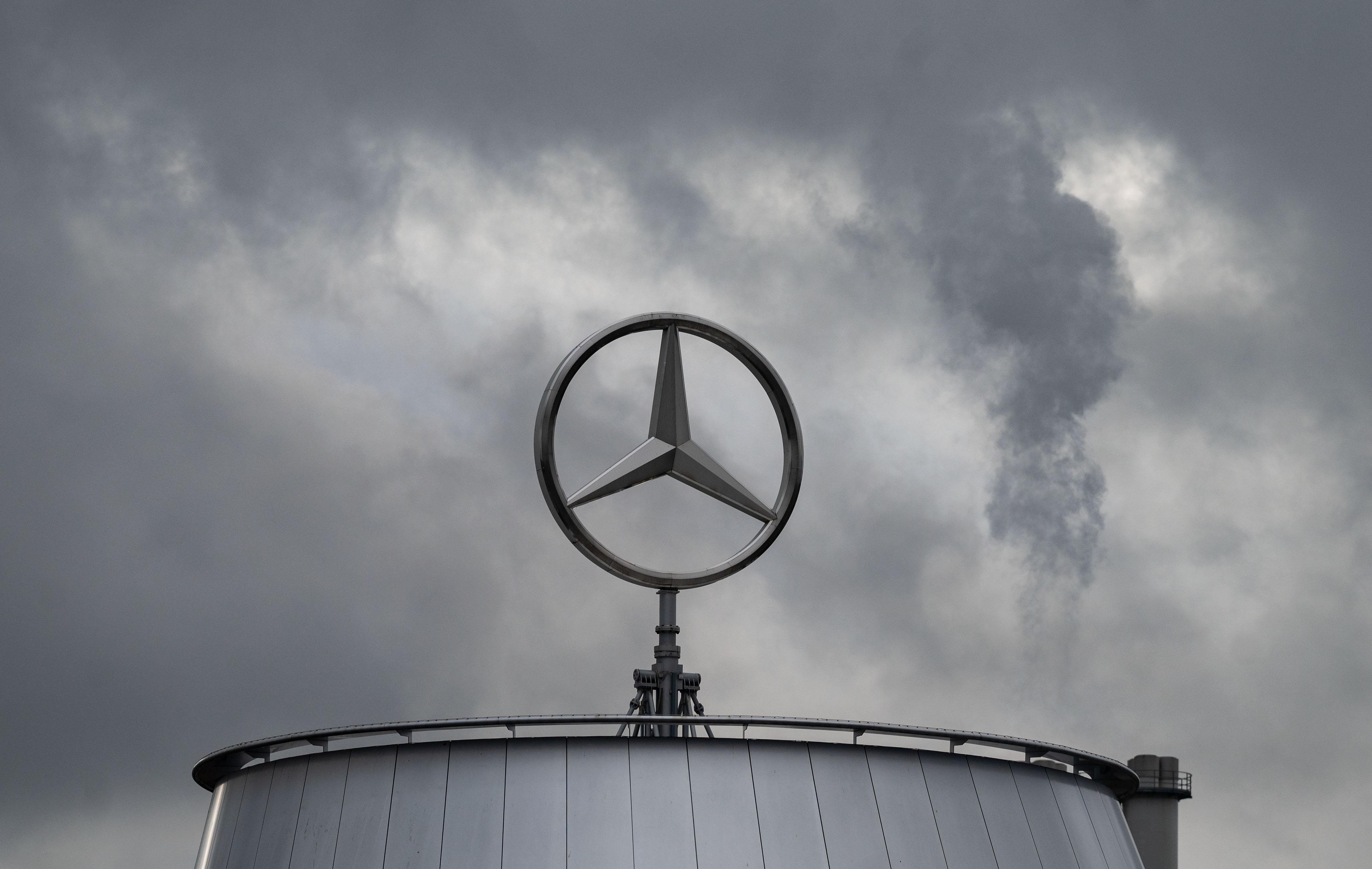 Mercedes-Arbeiter in Alabama stimmen gegen Gewerkschaftsvertretung