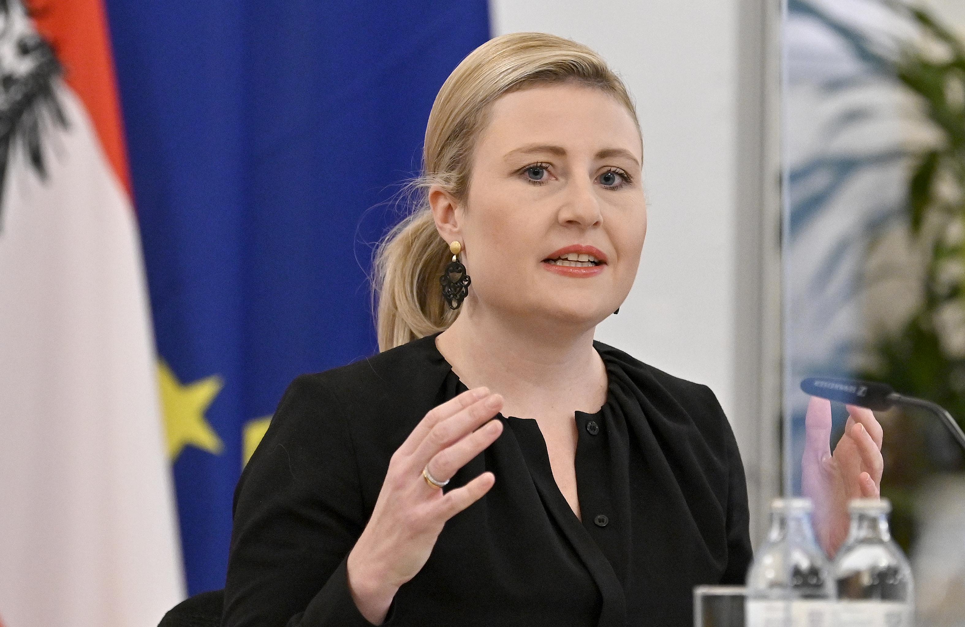 AKTUELLE MEDIENPOLITISCHE HERAUSFORDERUNGEN: RAAB