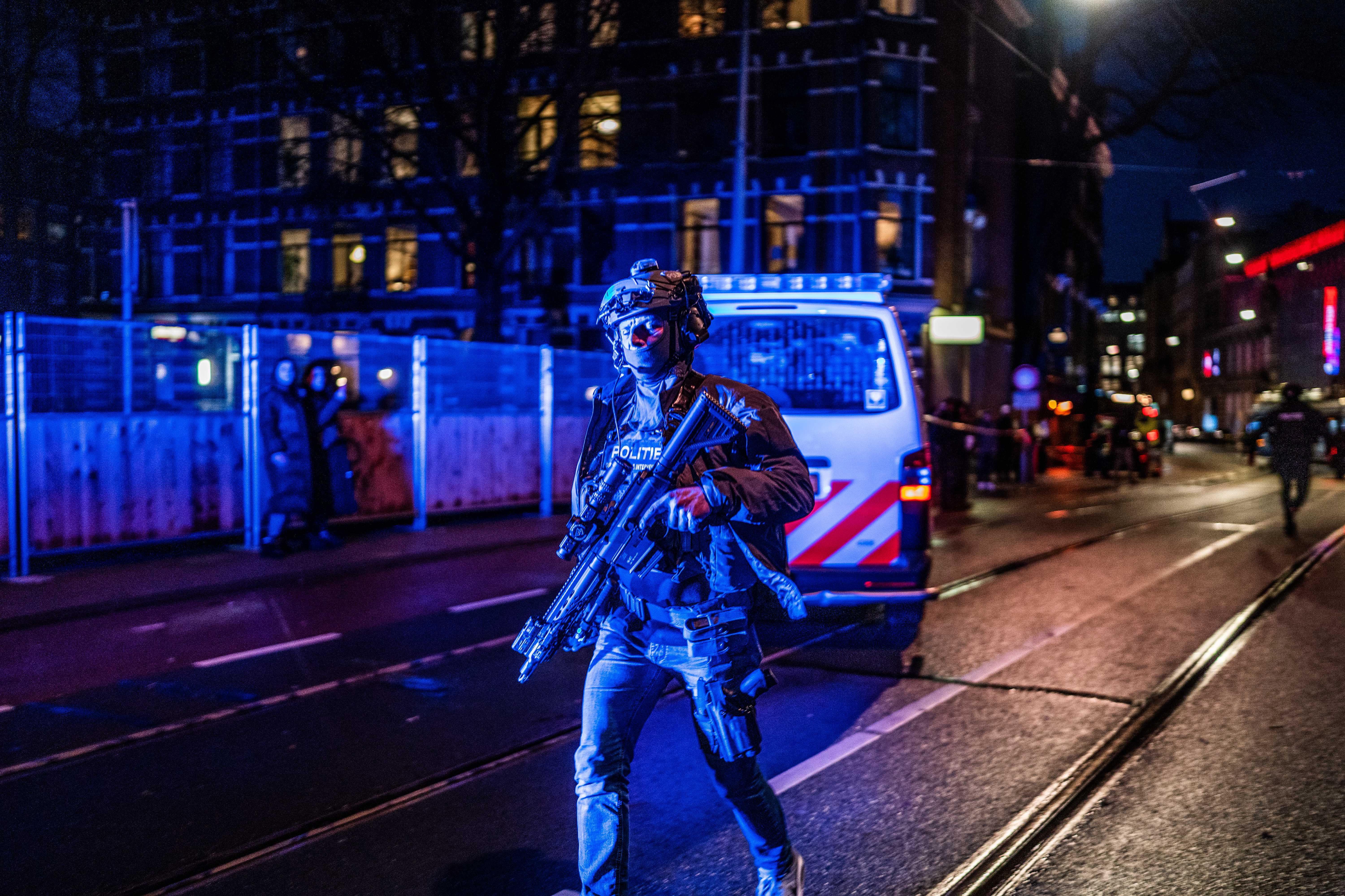 Amsterdam: Großer Polizeieinsatz nach Geiselnahme in Apple-Store