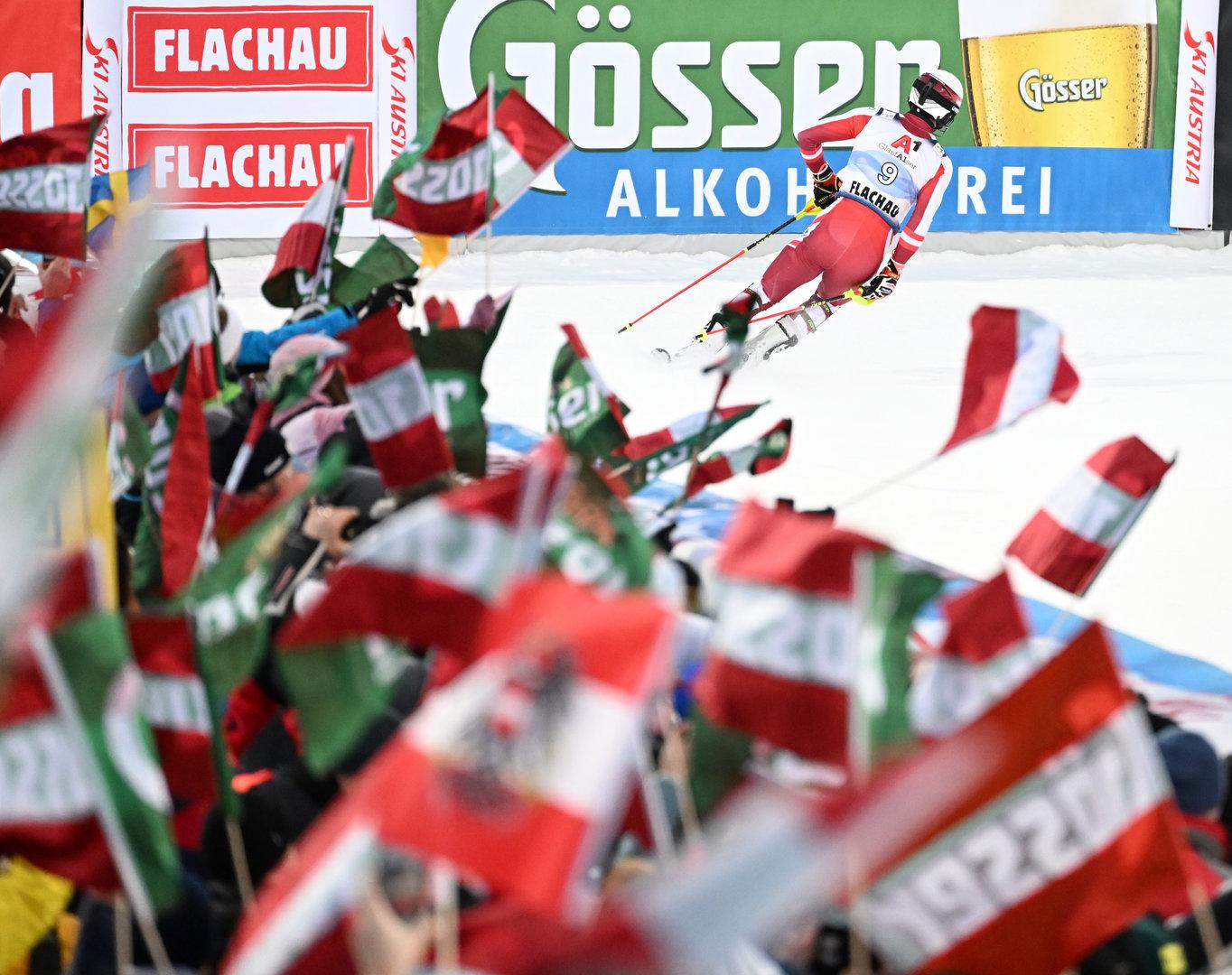 Flachau-Slalom: Strolz vergibt klare Führung, McGrath holt Premierensieg