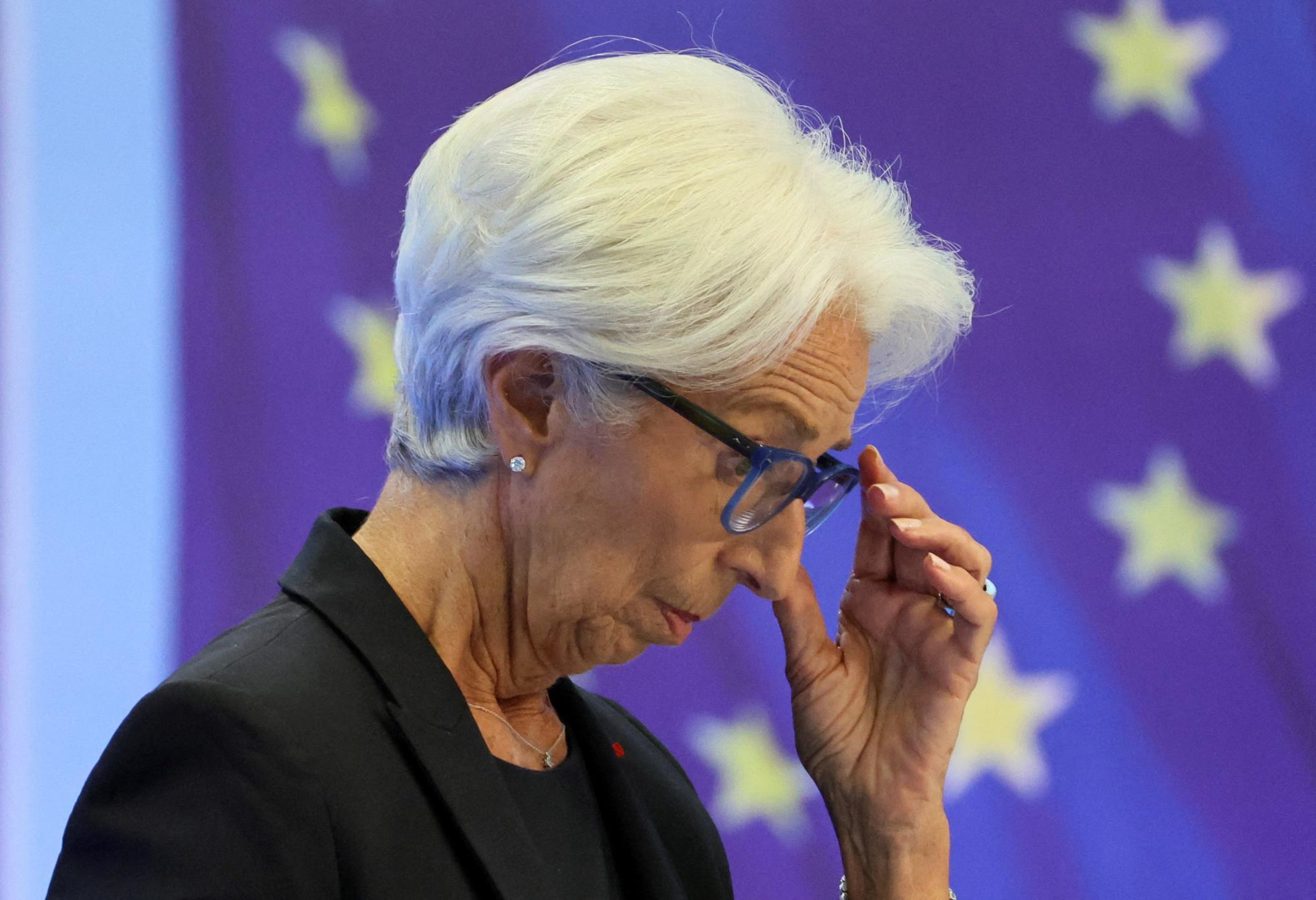 EZB-Präsidentin stellt erneut weitere Zinserhöhungen in Aussicht