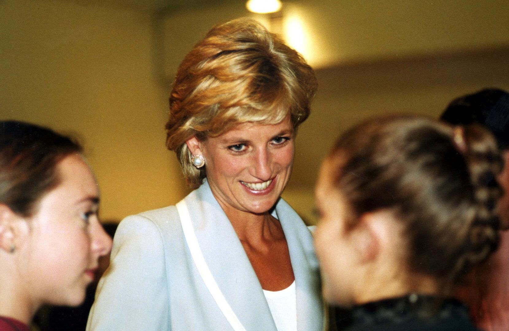 Prinzessin Dianas Bruder veröffentlicht ungesehenes Foto vom 1. Schultag