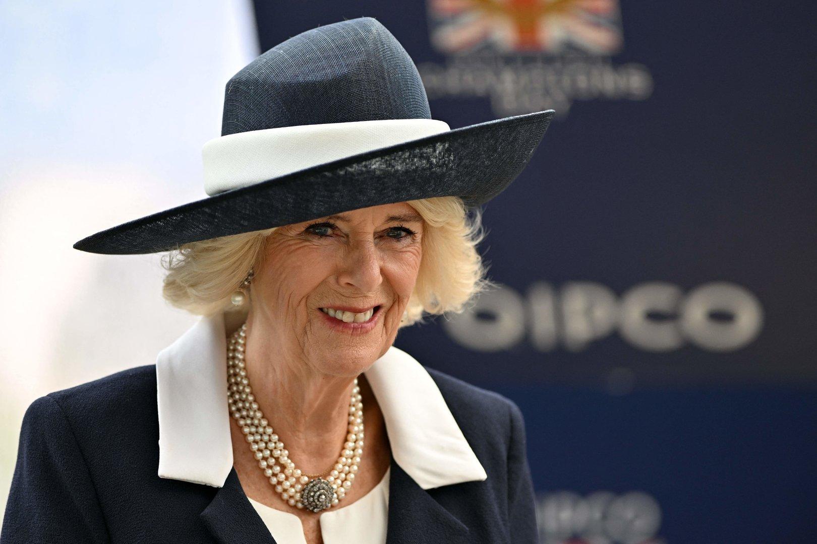 Berichte: Buckingham Palast will Camillas Titel ändern