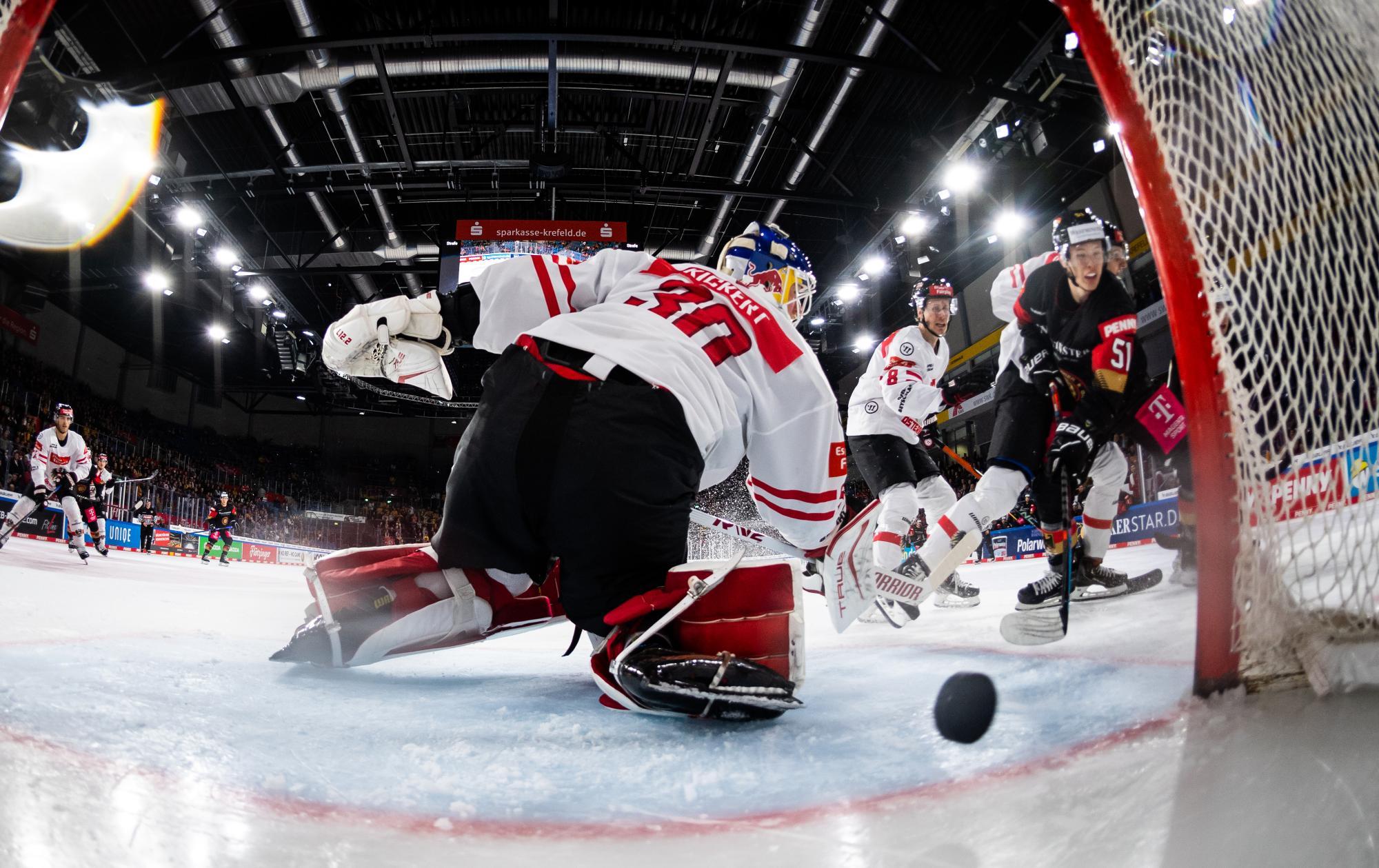 Eishockey: Deutschland zeigte Österreich beim 0:3 die Grenzen auf