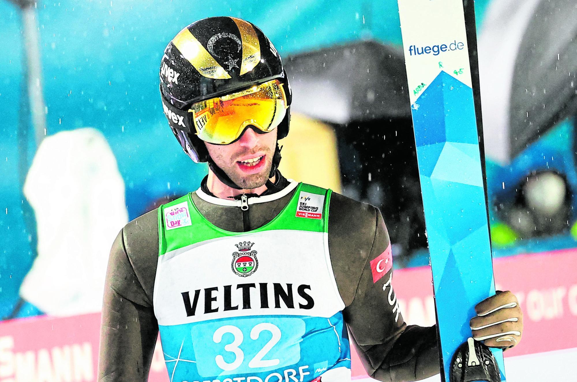 Sensation im Skispringen: Ein Türke schlägt den Olympiasieger