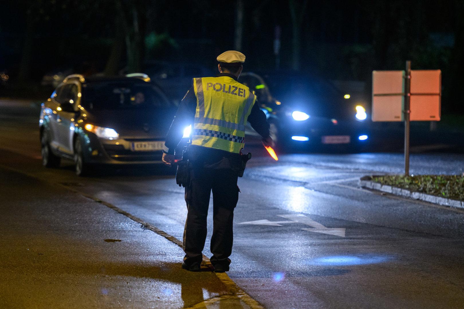 Defektes Licht: Polizei zieht Lenker aus dem Verkehr