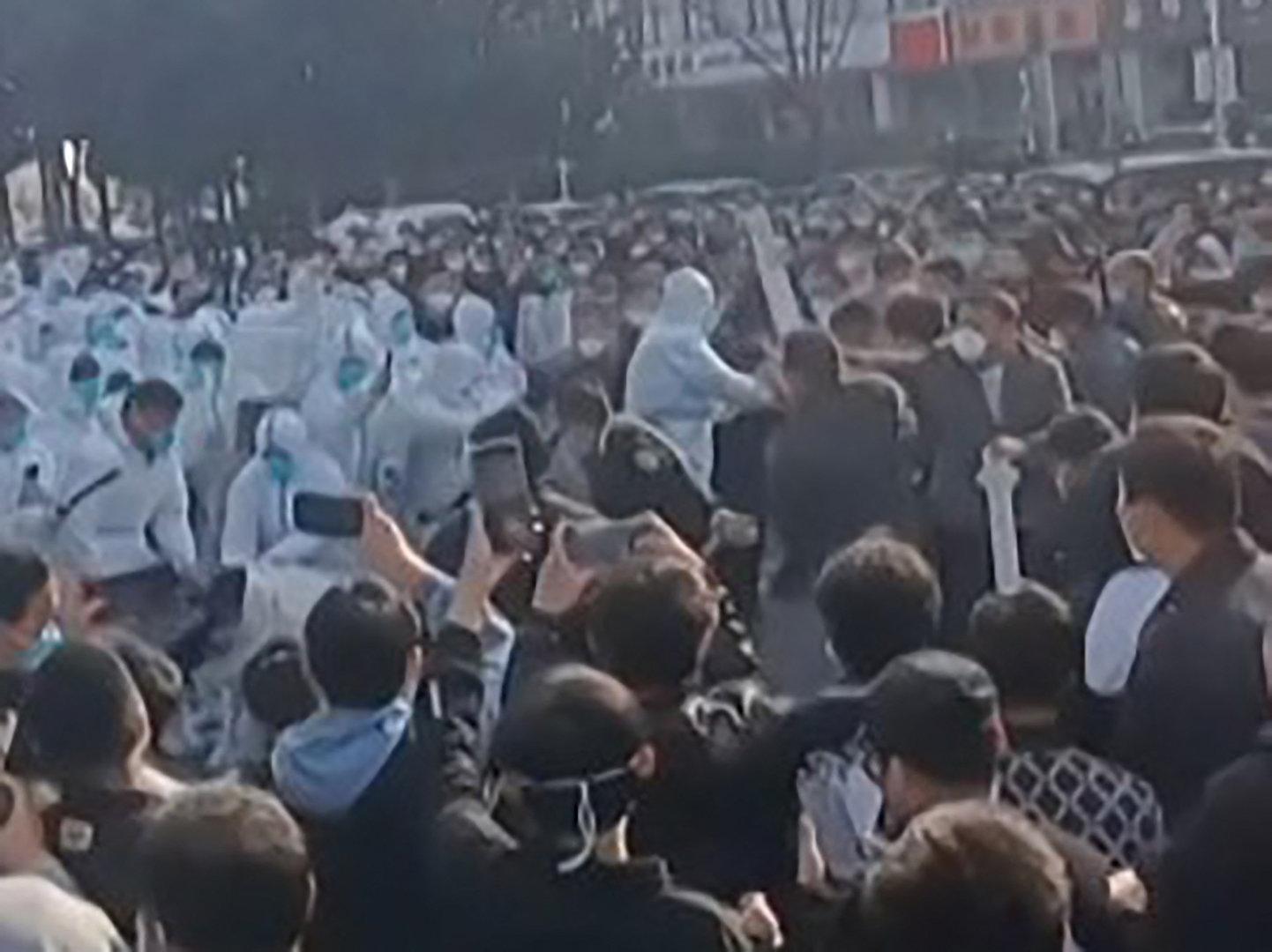 In China steht die politische Führung auf dem Prüfstand.