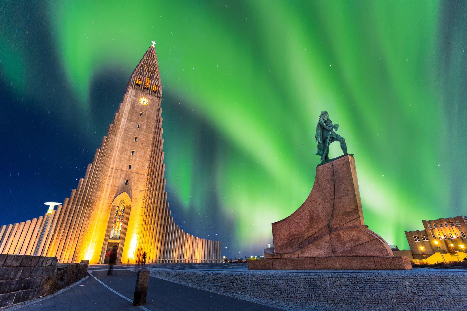 Reykjavik: Im Schein der Polarlichter