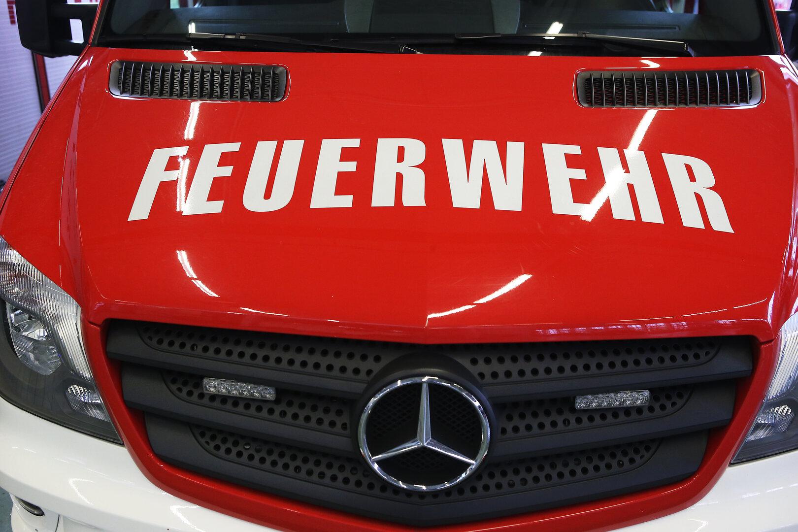 Tirol: Großeinsatz der Feuerwehren bei nächtlichem Brand