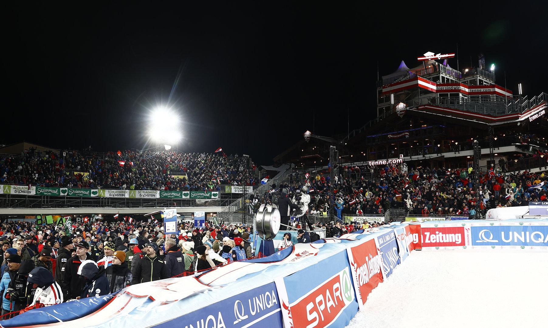 SKI WELTCUP IN SCHLADMING - RIESENTORLAUF DER MÄNNER