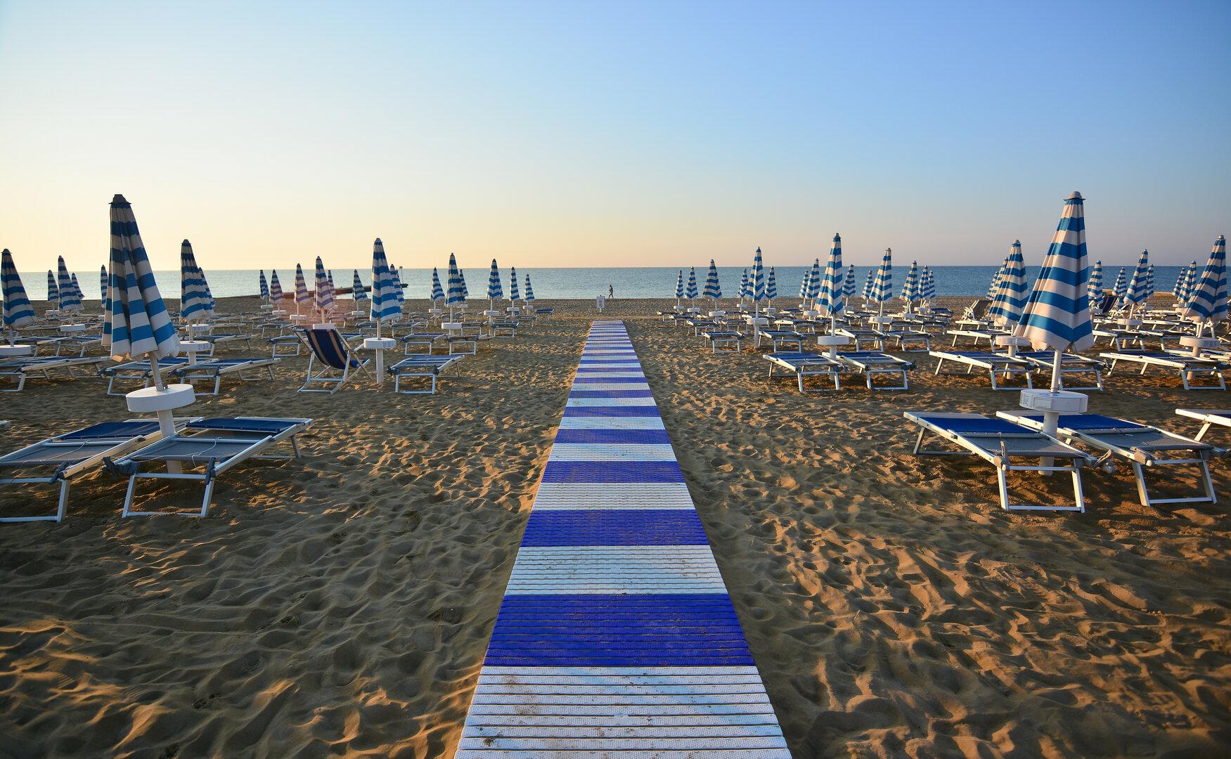 Italien-Urlaub: An diesem bekannten Ort sind Strandliegen am günstigsten