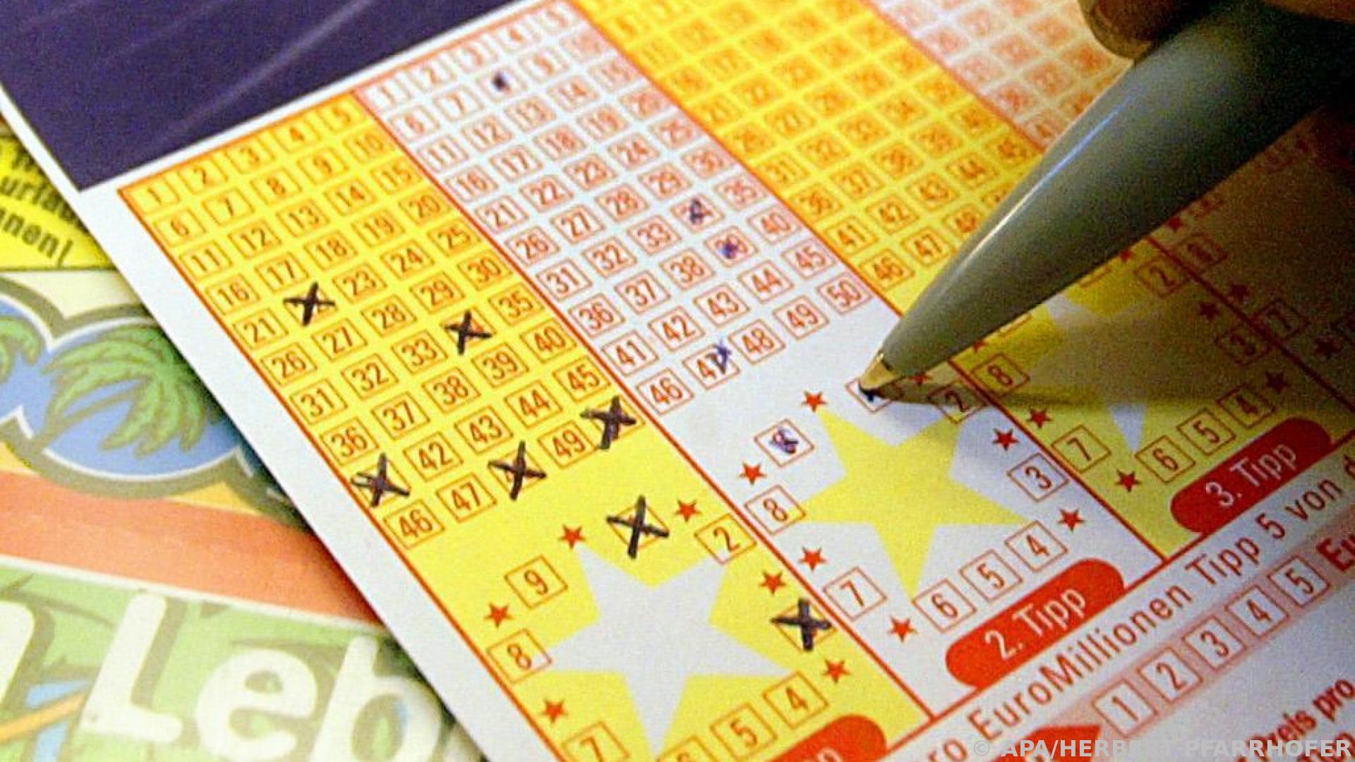 Krebskranker Lottospieler knackte Milliarden-Jackpot