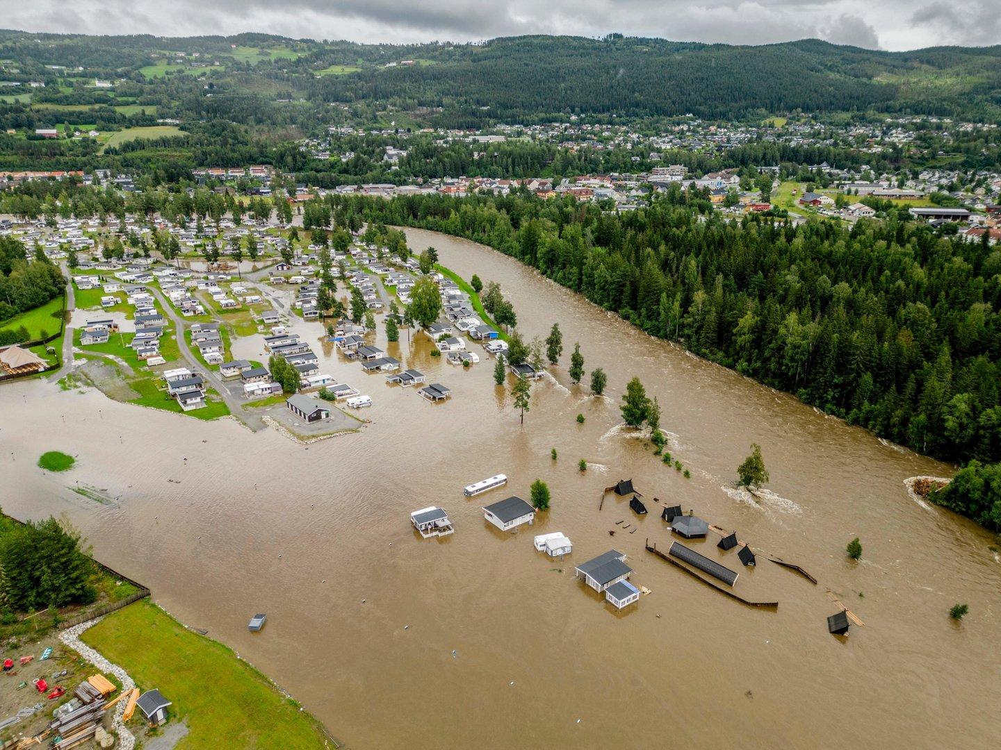 Hochwasser legt Südnorwegen lahm: 