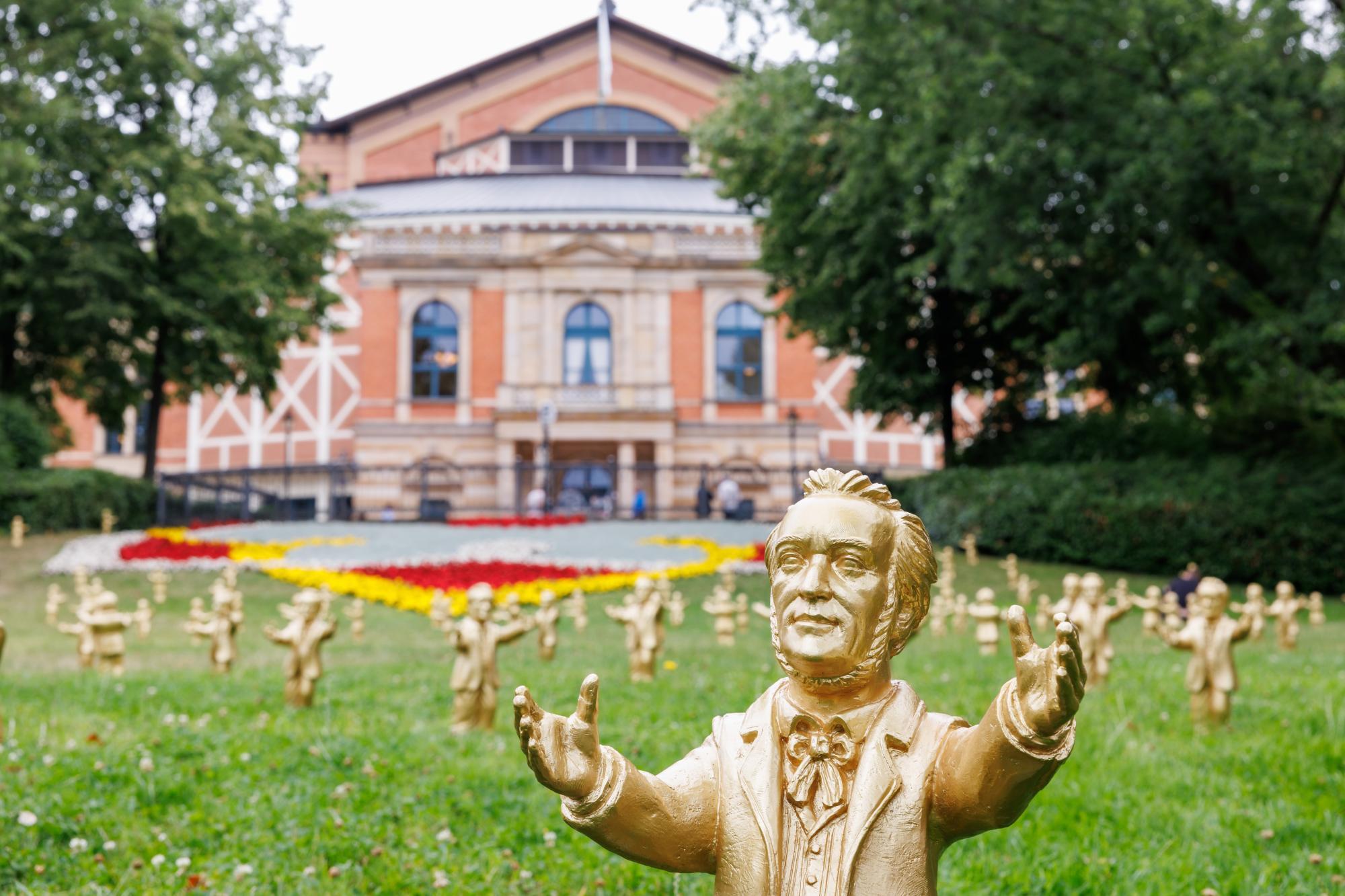 Soll Wagner in Bayreuth Platz für andere Komponisten machen?