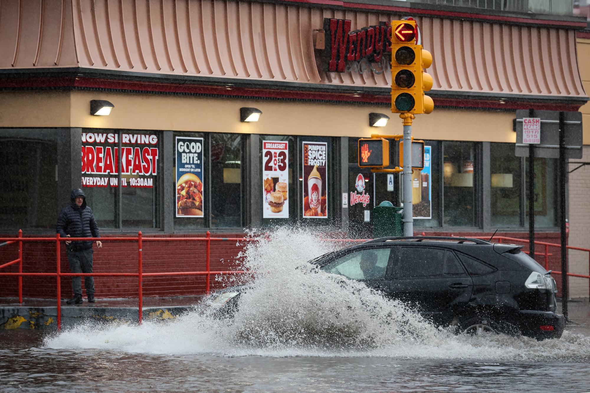 New York: Notstand nach Überschwemmungen ausgerufen