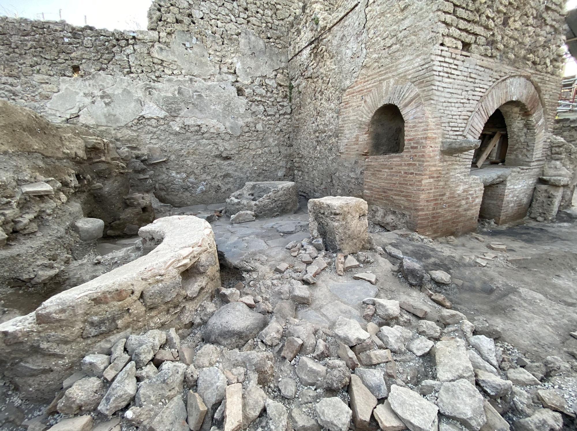 Fluch von Pompeji? Touristin stahl Steine und erkrankte an Krebs
