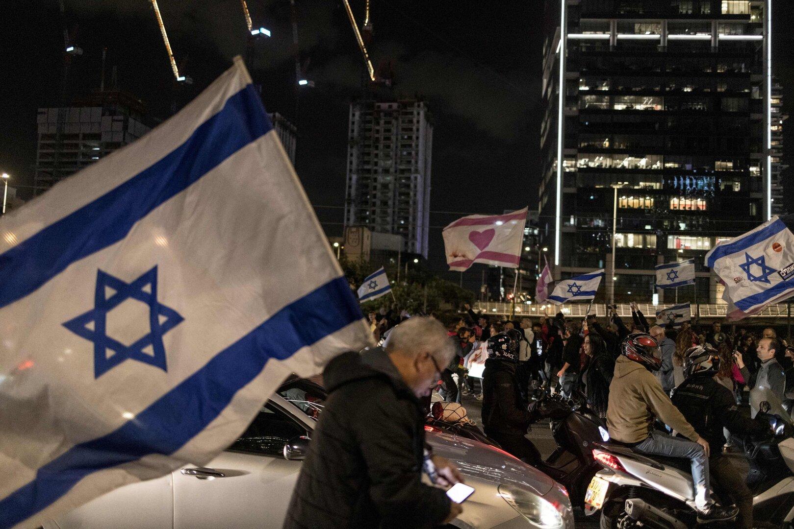 Tausende demonstrieren in Israel für Rücktritt Netanyahus