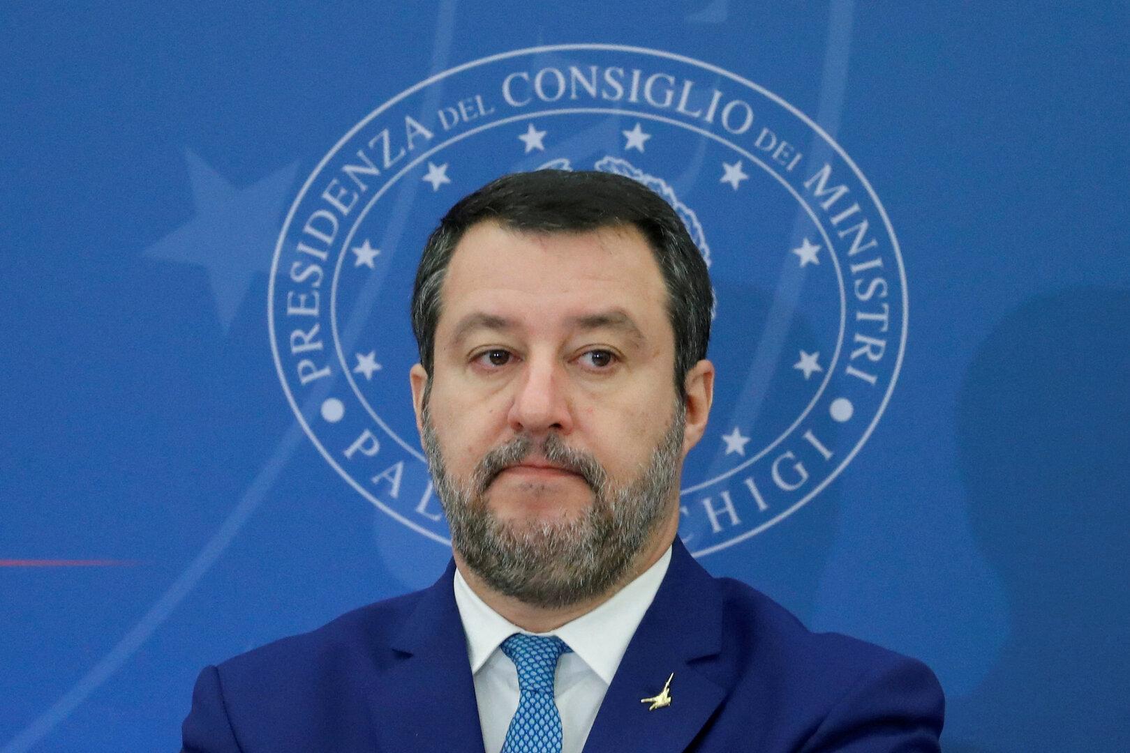 Flug trotz IT-Panne: Kritik an Verkehrsminister Salvini