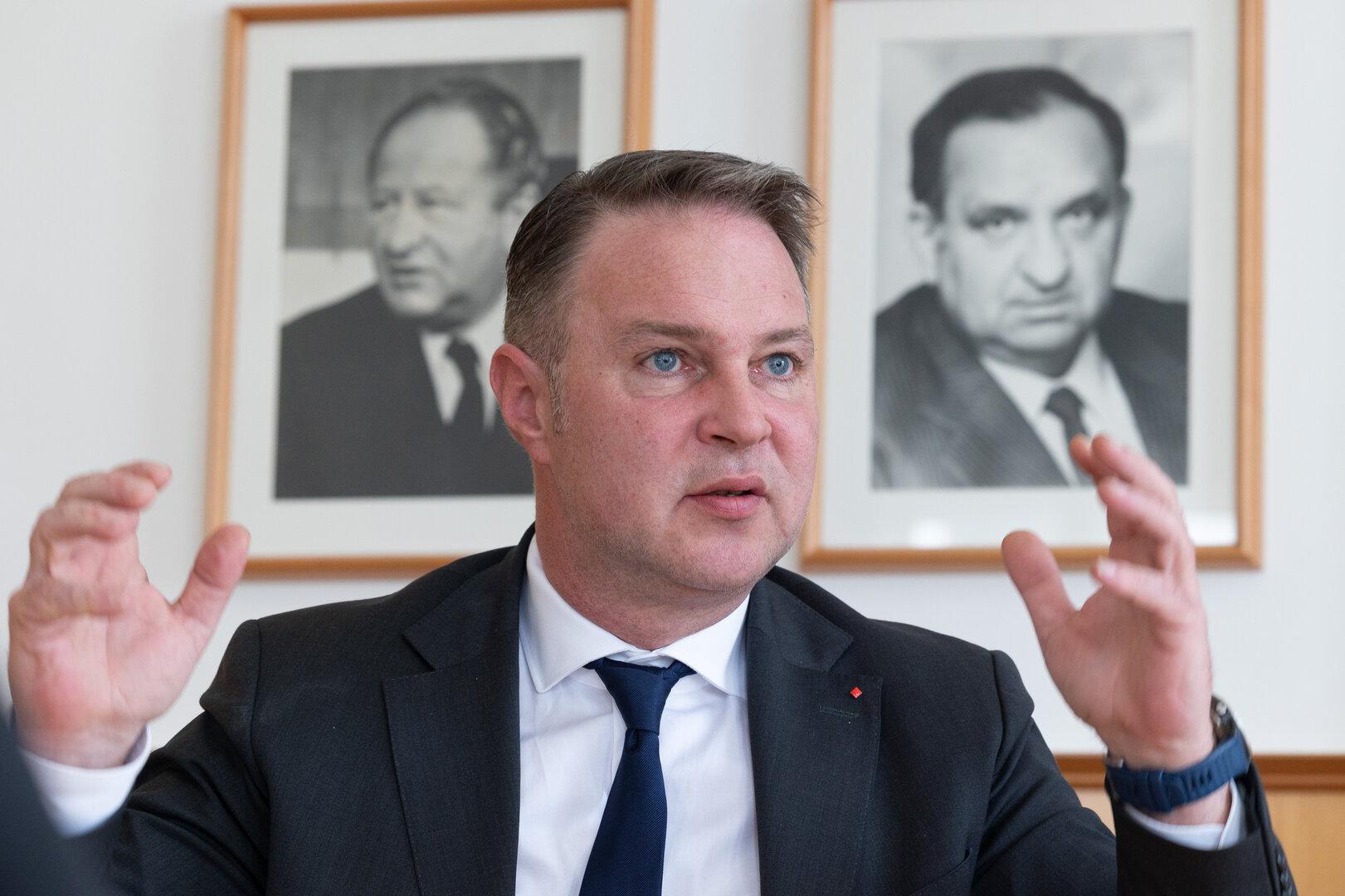 SPÖ-Chef Babler: „Von Festungen bleiben nur Ruinen“