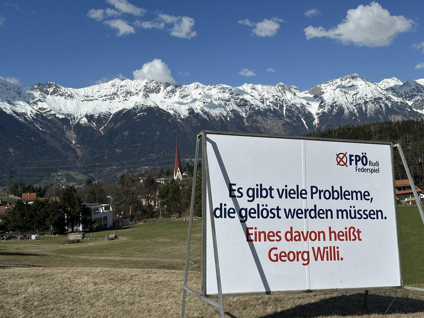 Innsbruck-Wahl: Bürgermeister prüft rechtliche Schritte wegen FPÖ-Plakat