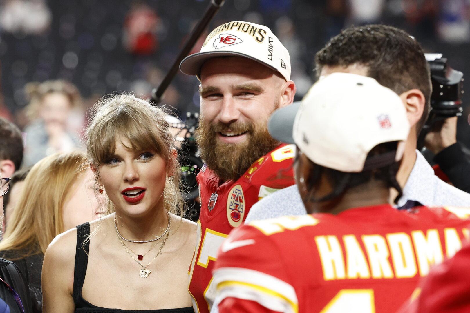 Vom Armand zum großen Liebesglück: Ein Jahr Taylor Swift und Travis Kelce