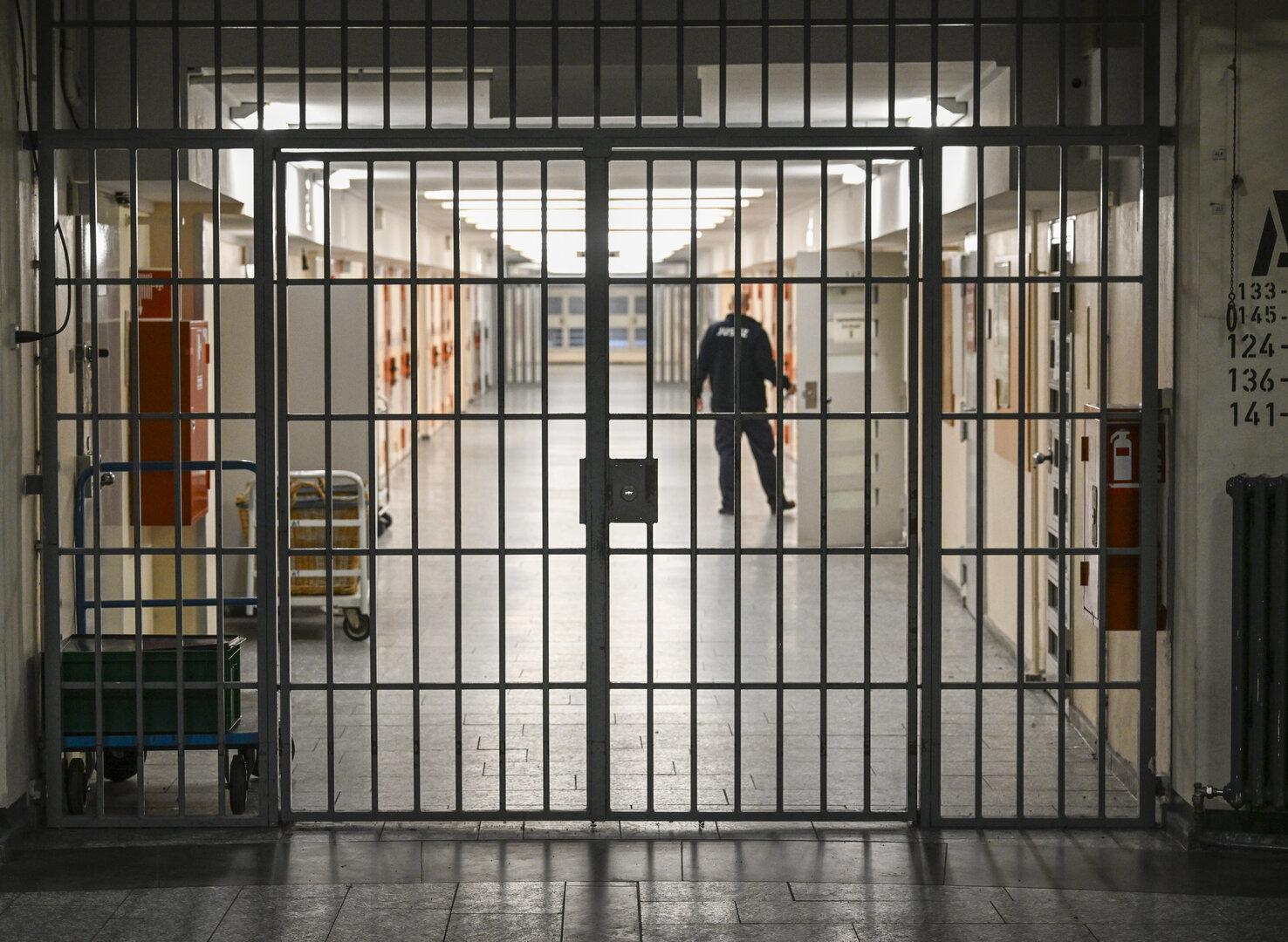 Gefängnisunruhen in Triest: Acht Verletzte bei Häftlingsaufstand