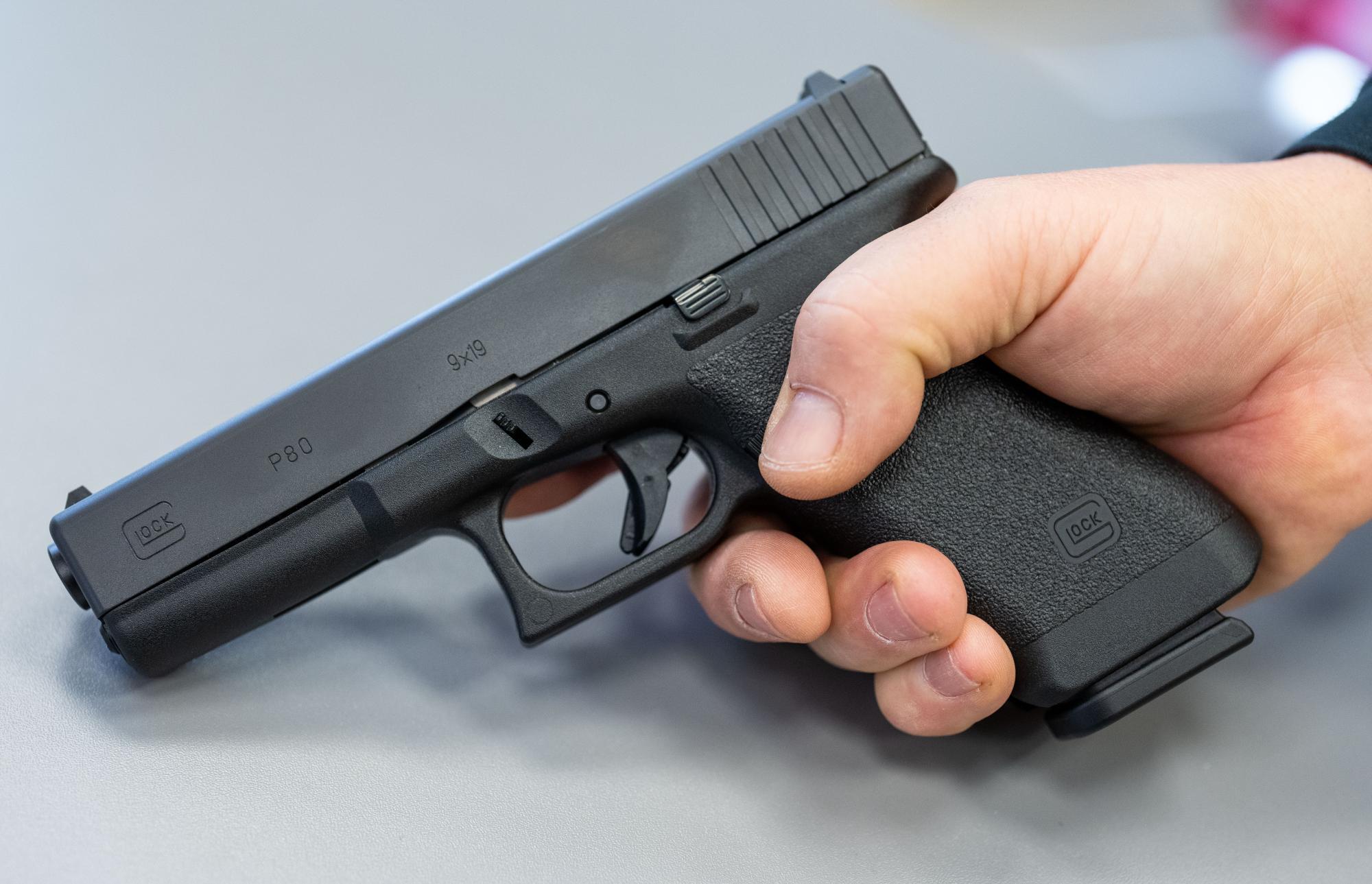 Bei Streit Pistole gezückt: 41-Jähriger hatte kleines Waffenarsenal