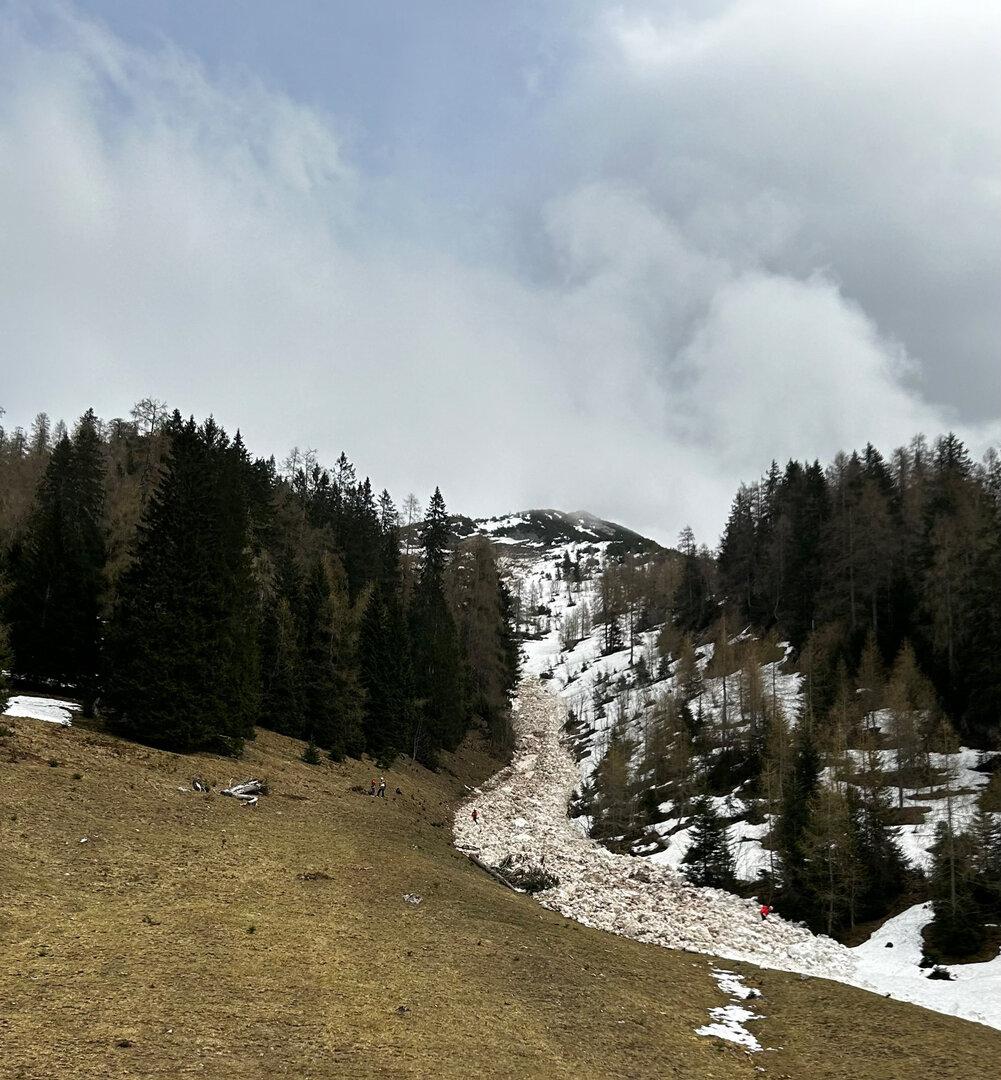 Wie ein Wanderer in Tirol jetzt unter einer Lawine sterben konnte