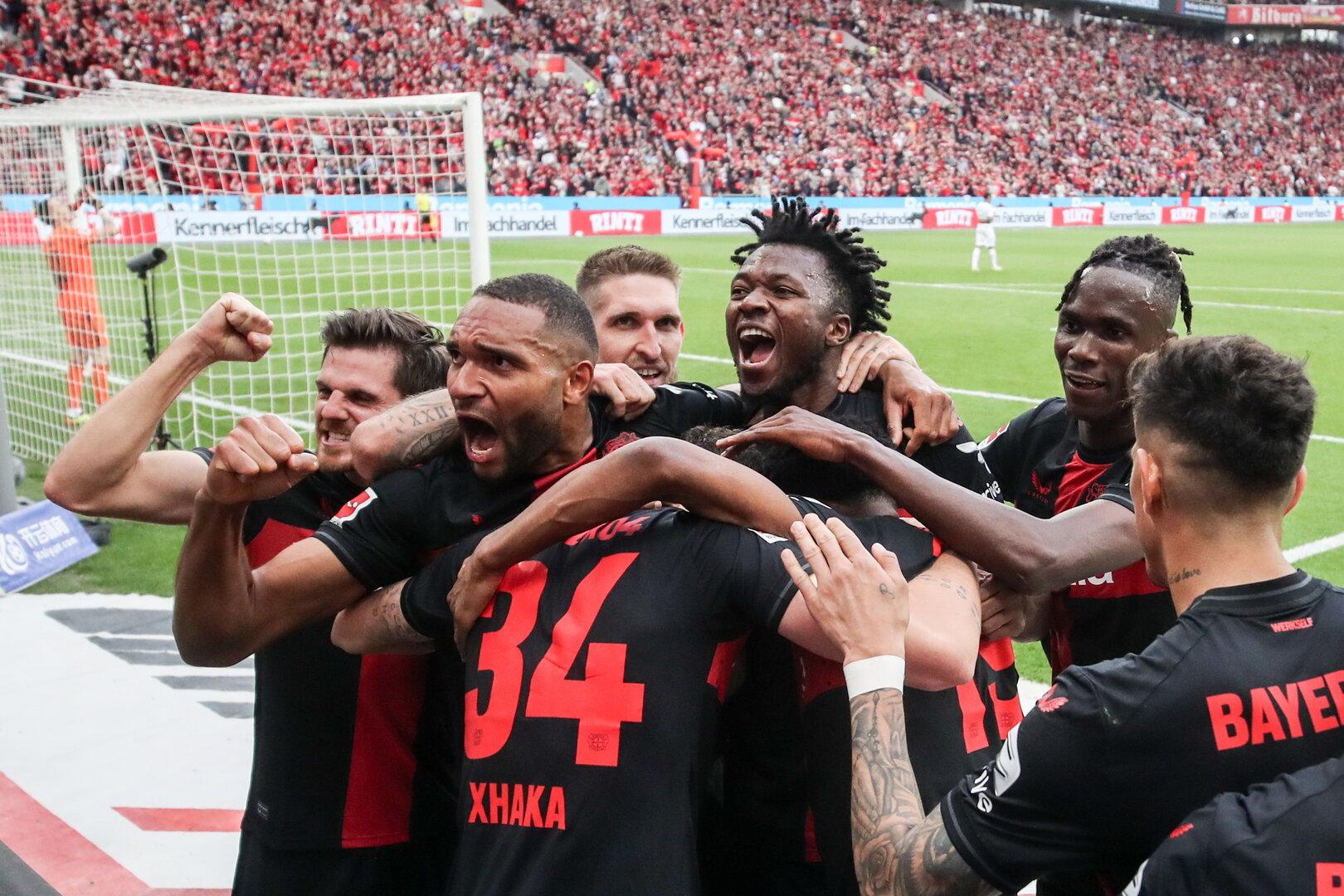 Leverkusen ist Meister: Werksklub entthront die Bayern nach Gala