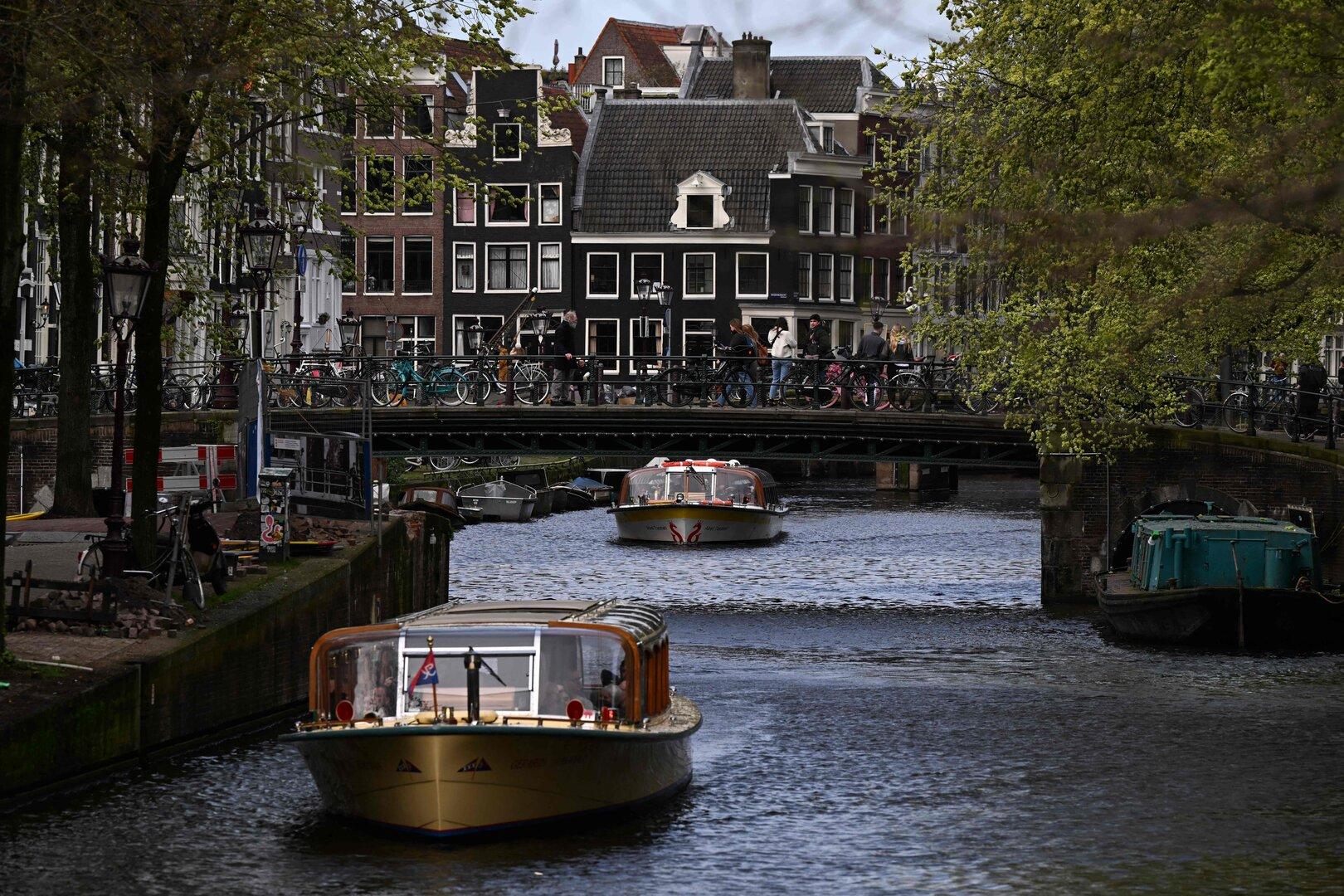 Amsterdam geht gegen Massentourismus und Flusskreuzfahrtschiffe vor