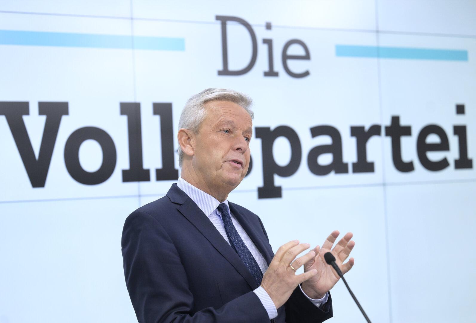 EU-Wahl: ÖVP mit hartem Kurs gegen illegale Migration