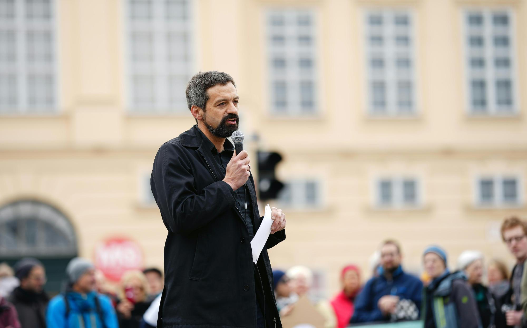 Wissenschafter warnen: "Österreich wird zum politischen Totengräber"