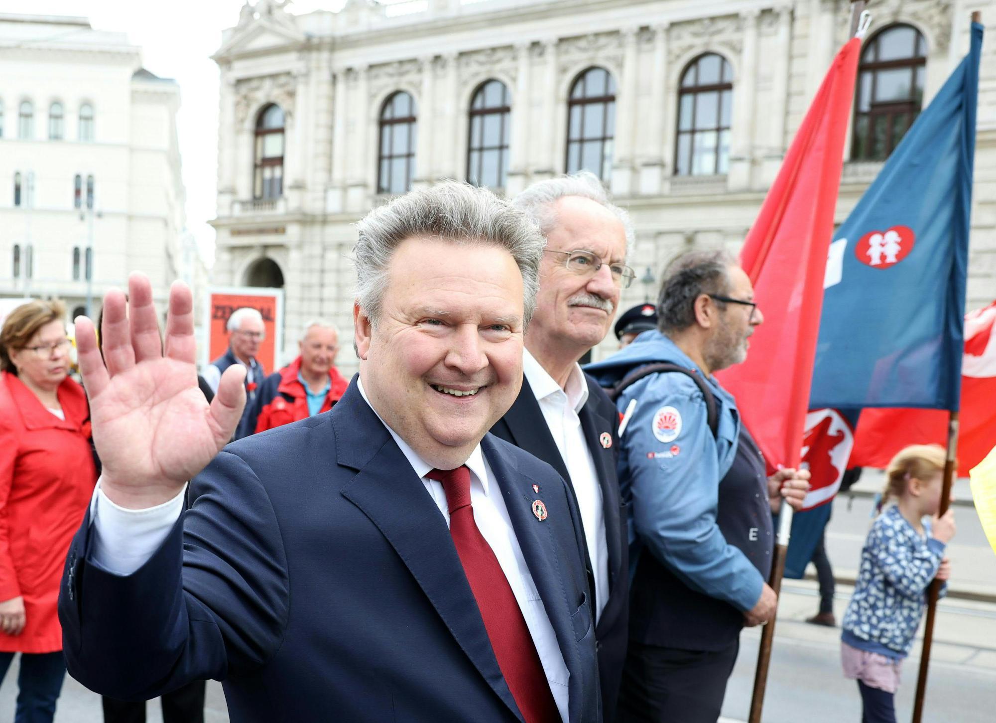 Tag der Arbeit: Maiaufmarsch der SPÖ in vollem Gang