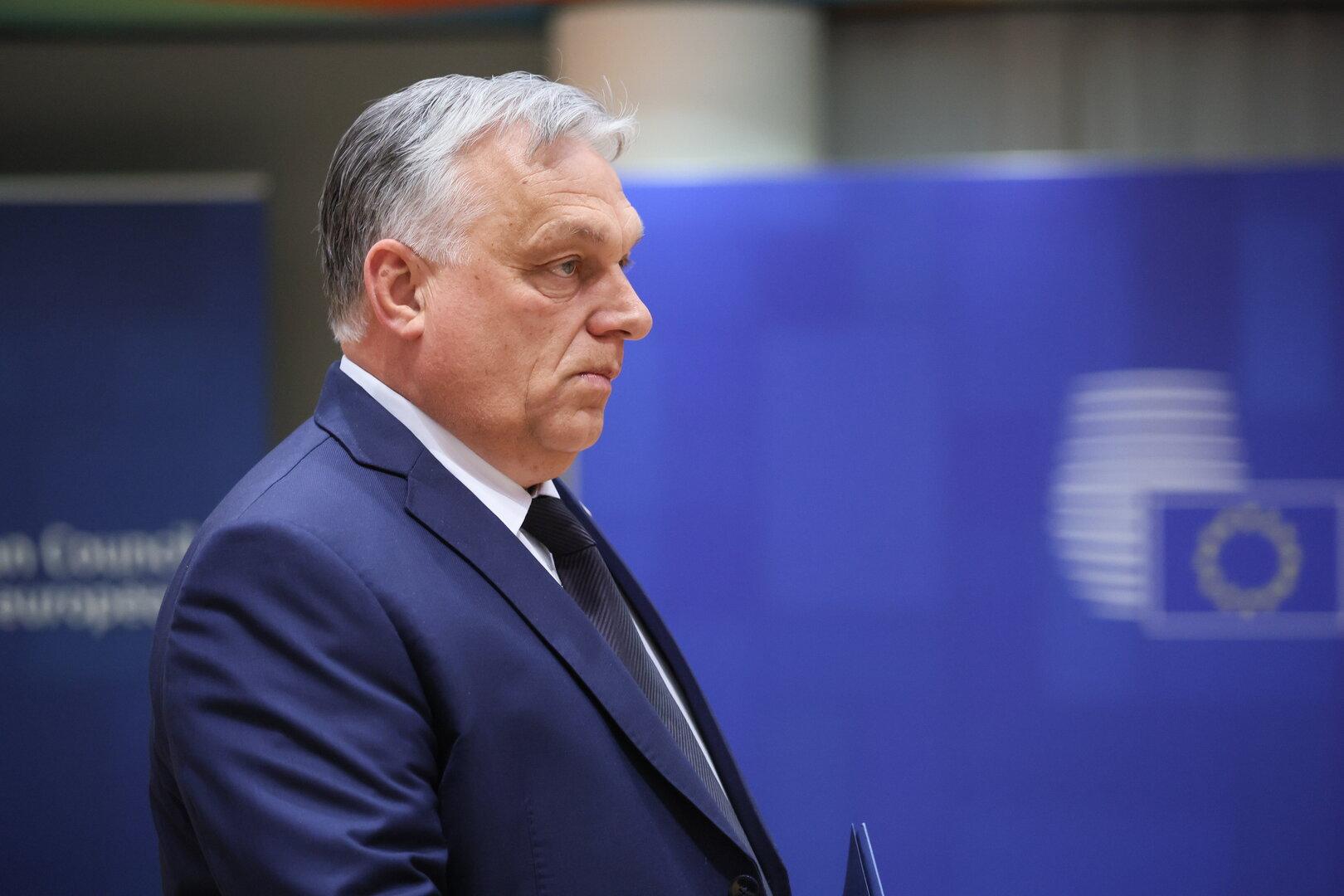 Orbáns Partei in Umfragen im "Tiefflug"