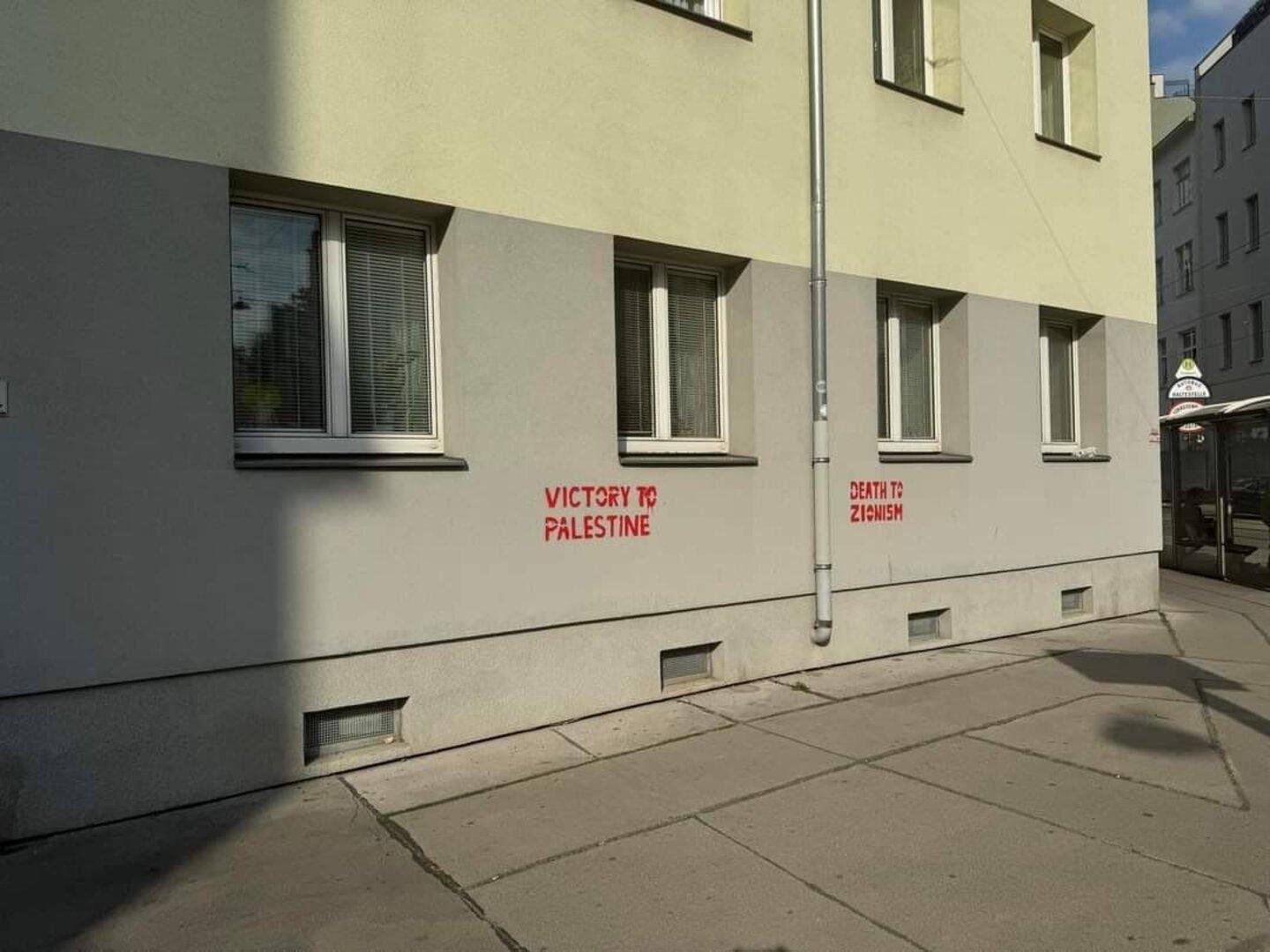 Antisemitische Schmierereien an Hausfassaden in Wien