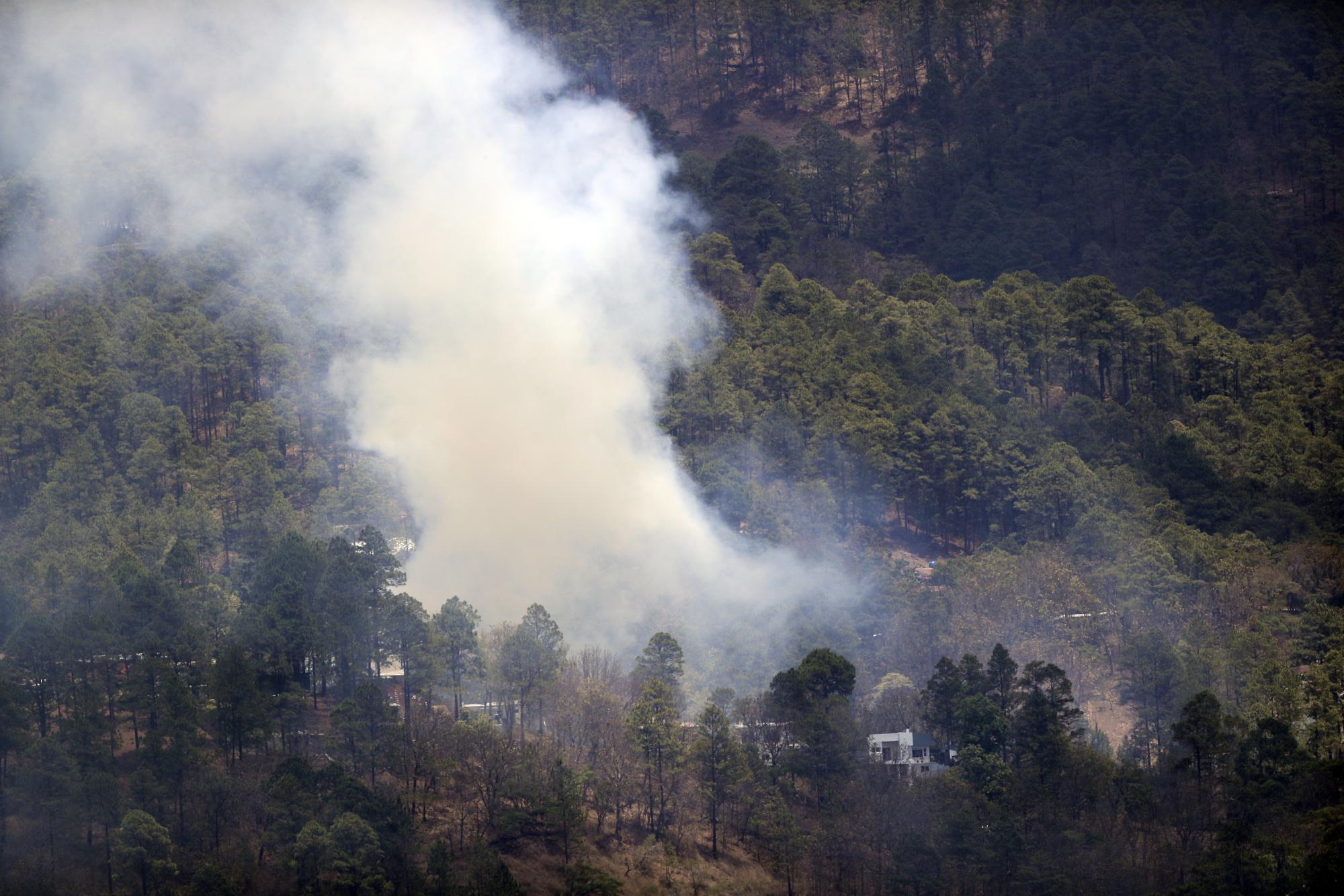 Schwerer Waldbrand in Nepals Hauptstadt 