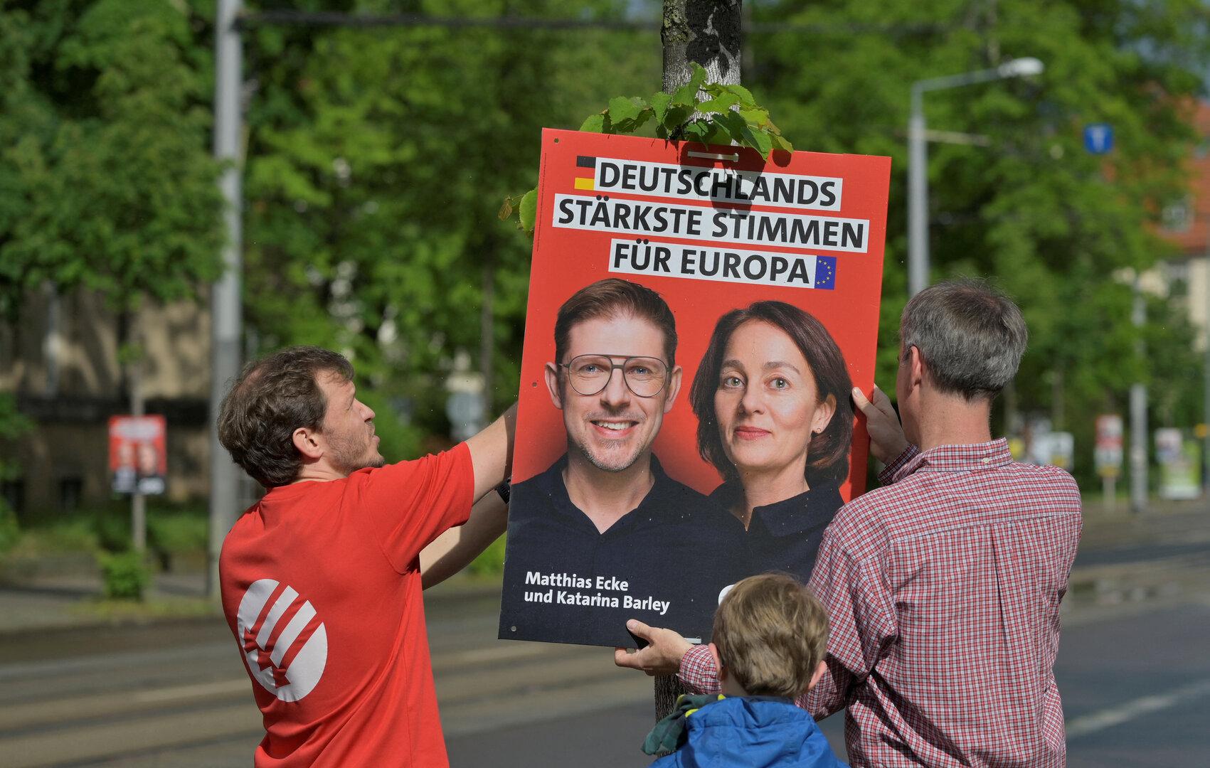 In Deutschland wird jeden zweiten Tag ein Politiker tätlich angegriffen