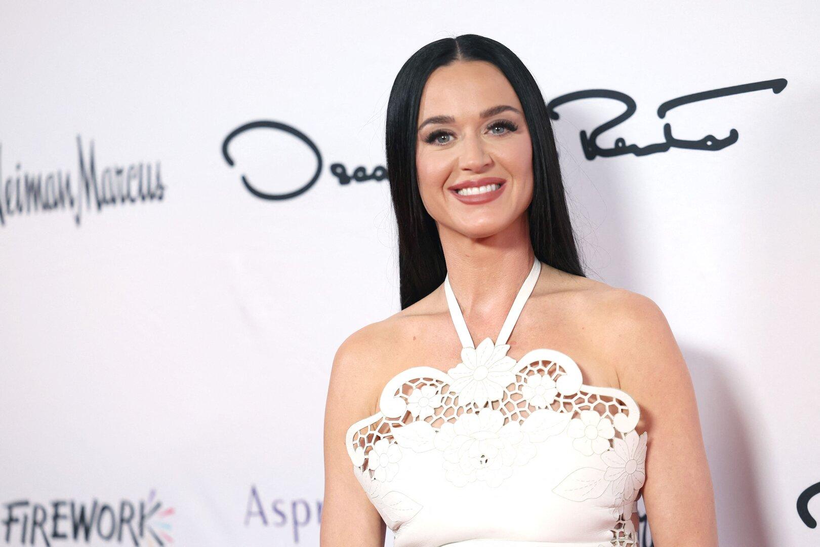 Selbst ihre Mutter wurde getäuscht: KI-Fotos von Katy Perry bei Met Gala gehen viral