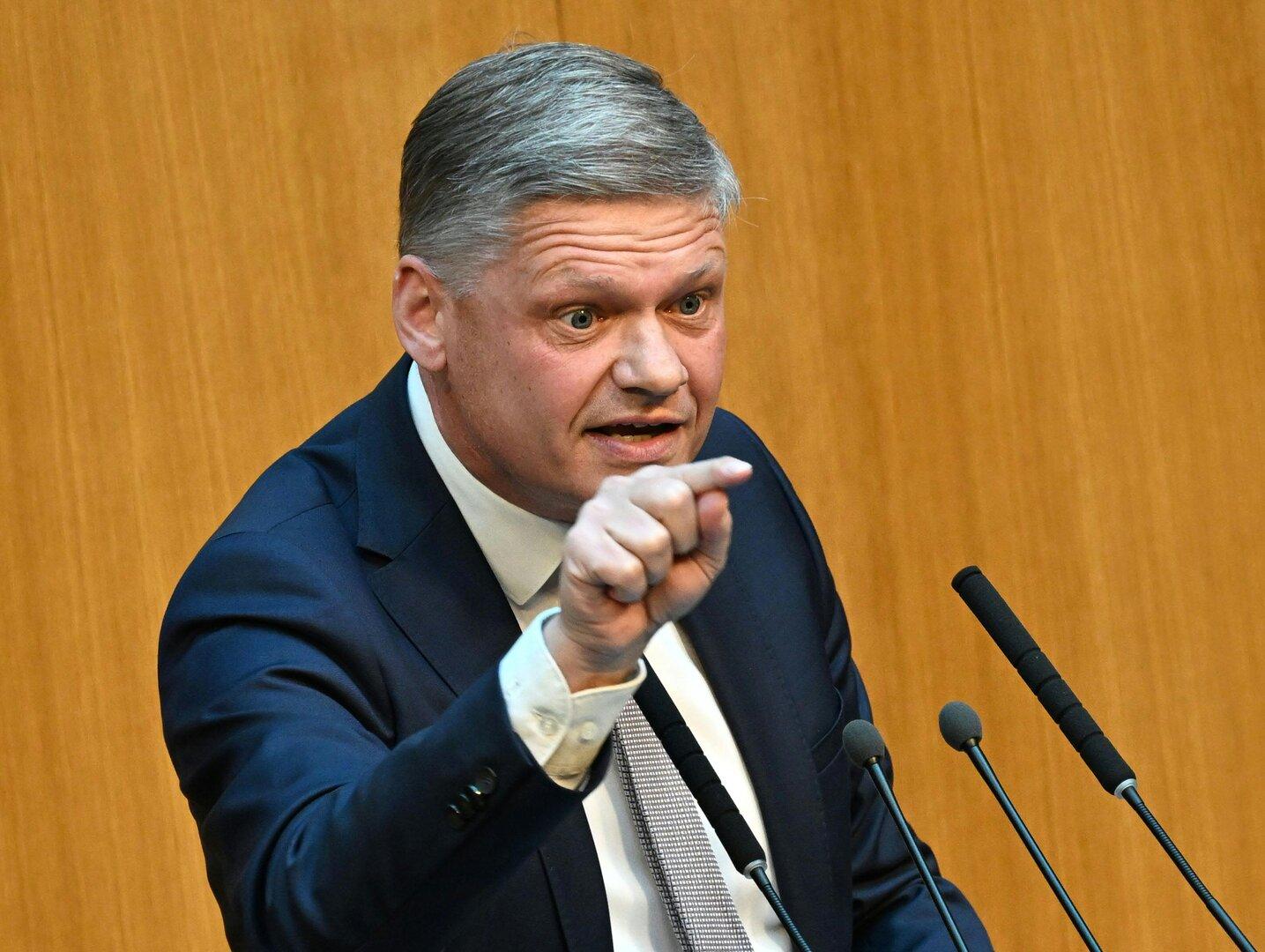 Affäre Ott: ÖVP-Mann Hanger zeigt Jenewein und die FPÖ an