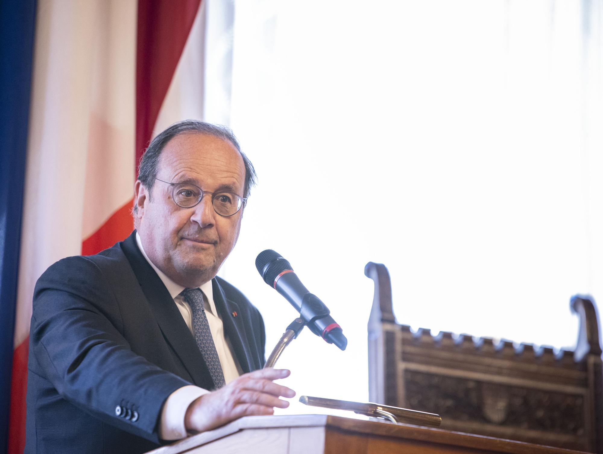Frankreichs Ex-Präsident Hollande tritt bei Parlamentswahlen an