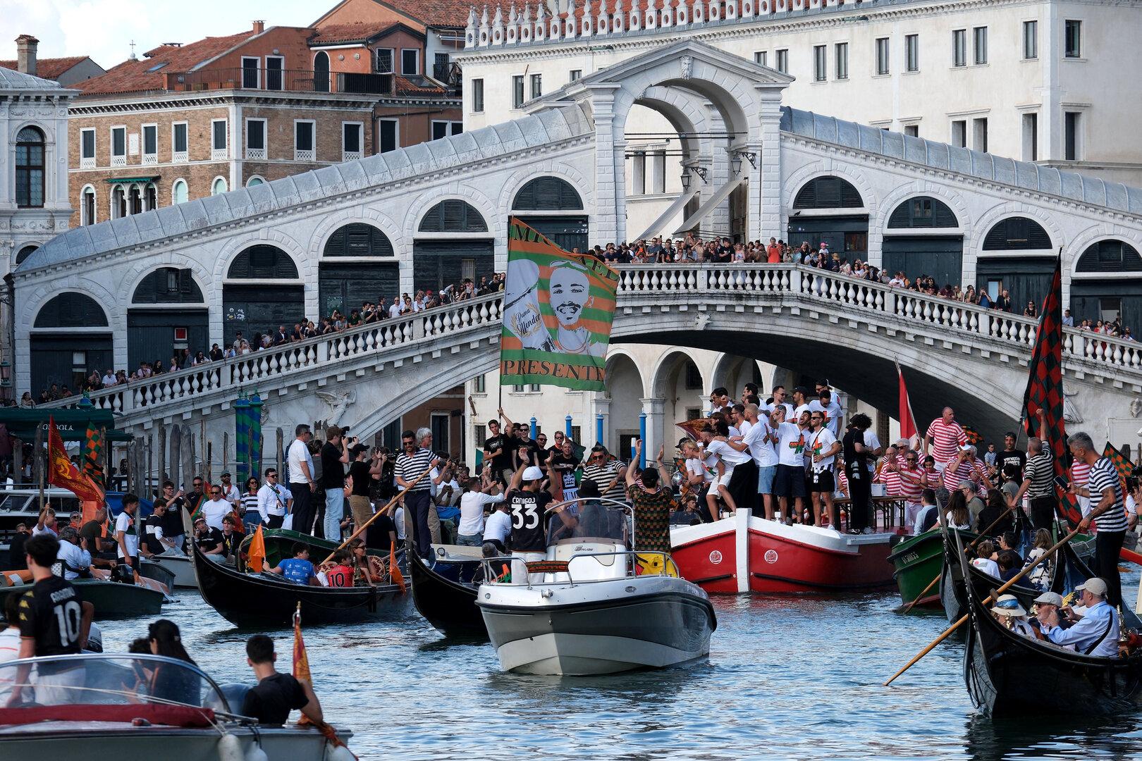 Erlöser-Fest in Venedig: 100.000 Menschen bei Feuerwerken
