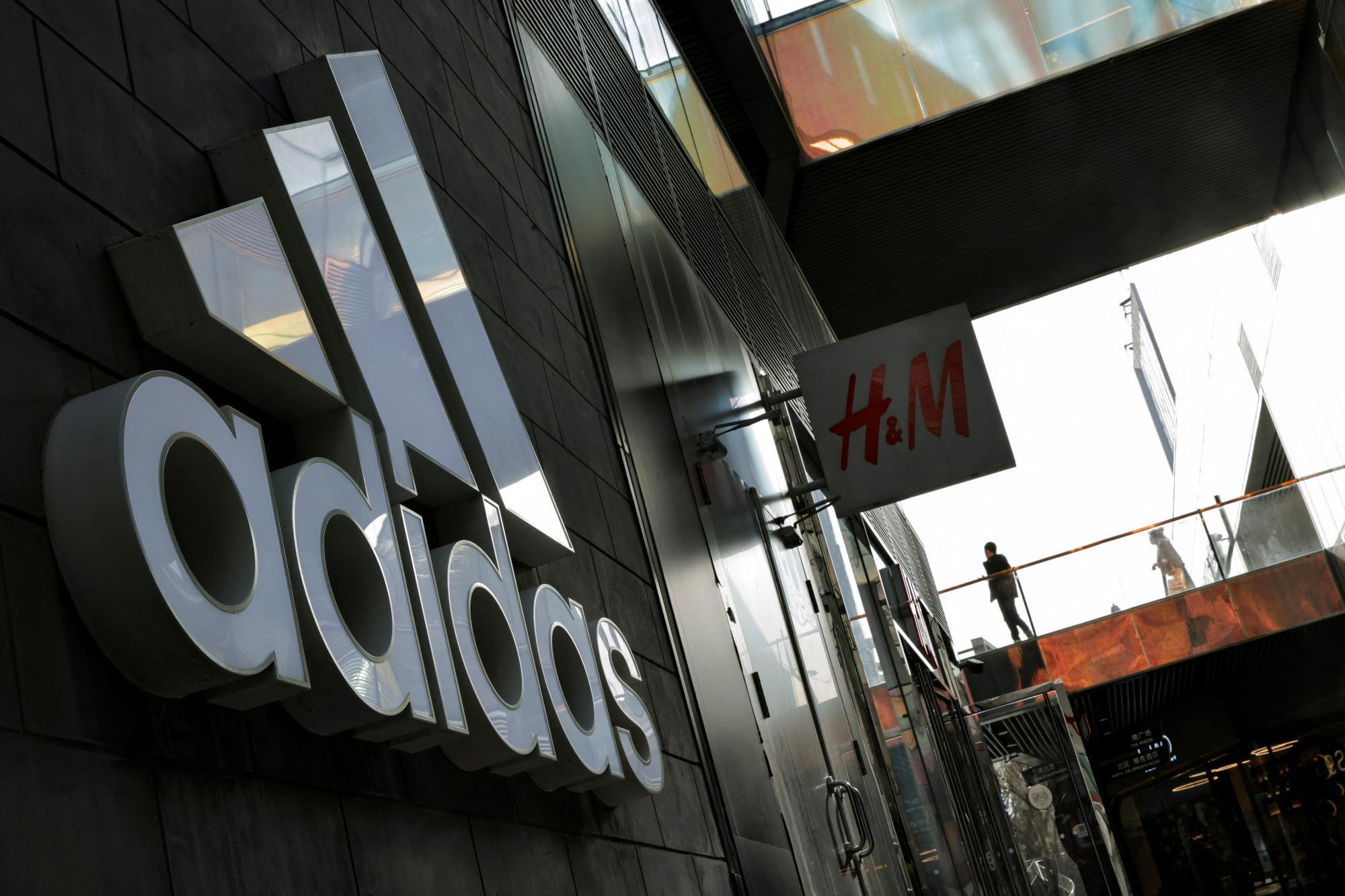 Adidas geht Bestechungsvorwürfen nach