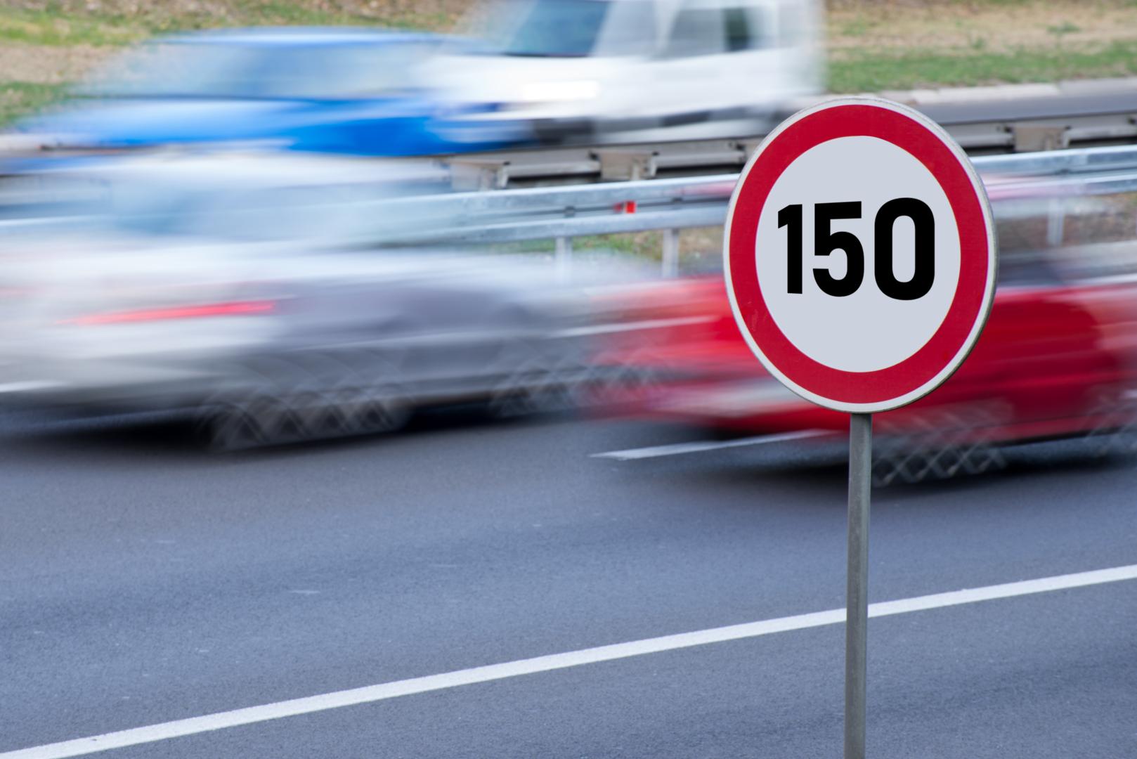 FPÖ gibt Gas: 150 km/h auf der Autobahn und Ende von CO2-Preis und NoVA
