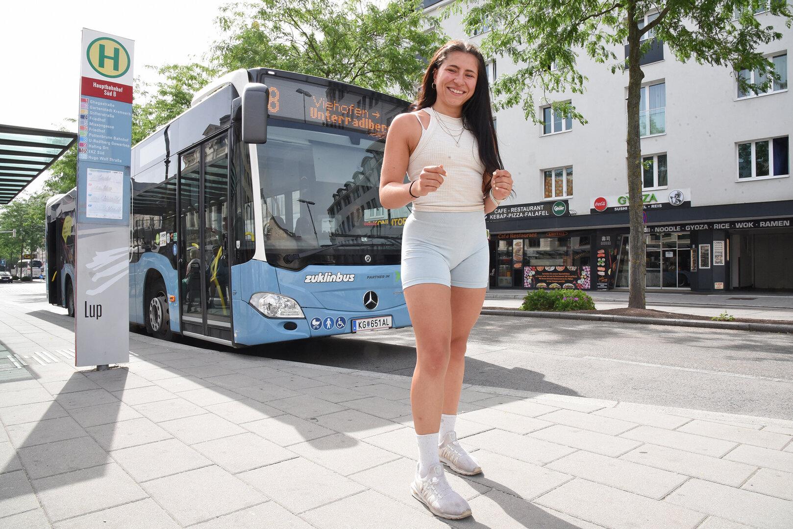 St. Pölten: Forscherin läuft für guten Zweck Linien des Stadtbusses ab